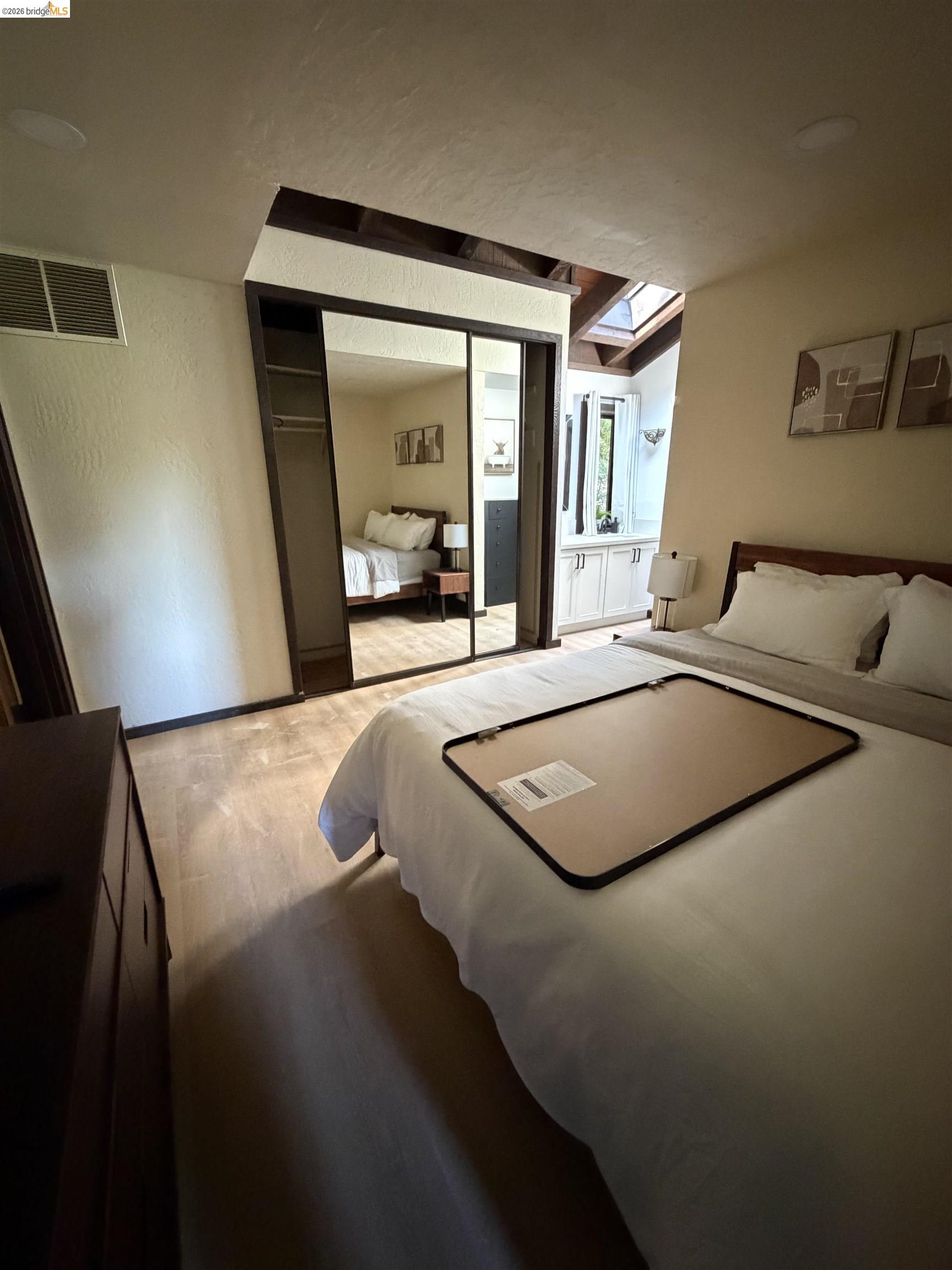 Detail Gallery Image 17 of 37 For 90 Devin Dr, Moraga,  CA 94556 - 5 Beds | 4/1 Baths