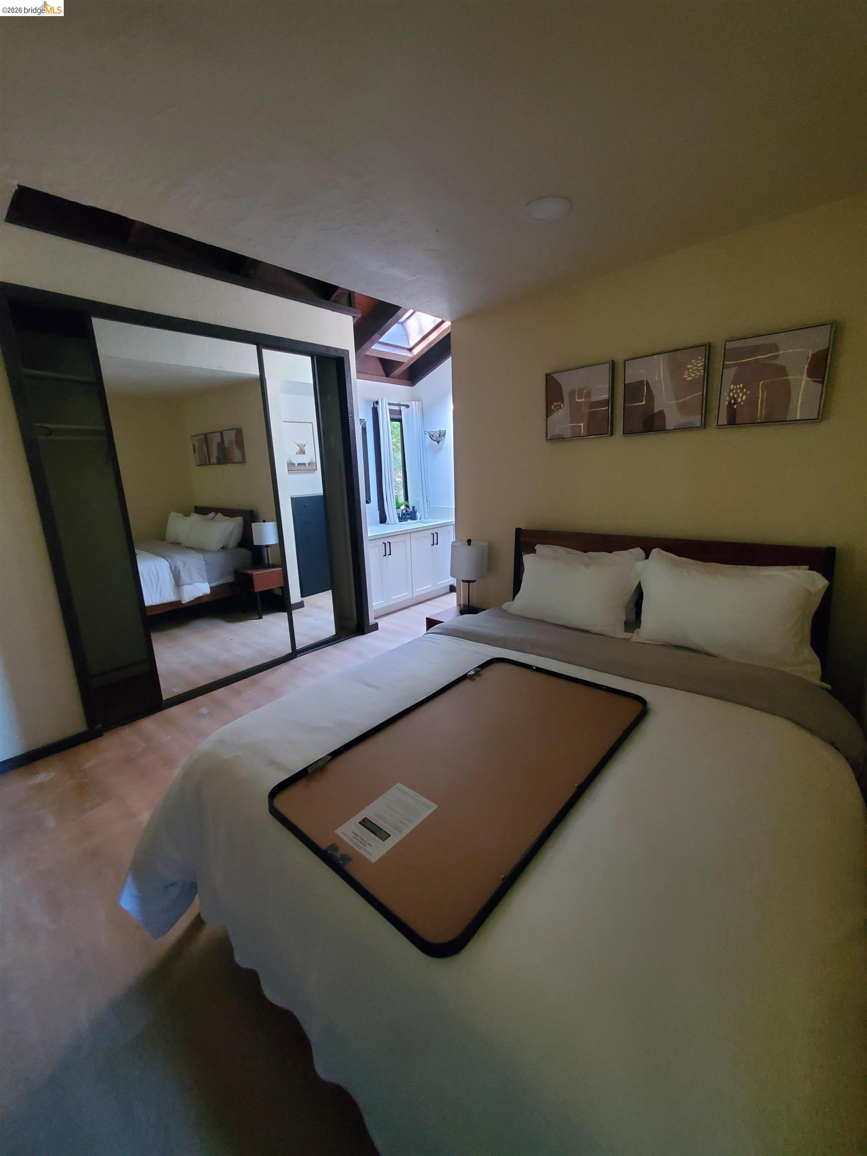 Detail Gallery Image 22 of 37 For 90 Devin Dr, Moraga,  CA 94556 - 5 Beds | 4/1 Baths