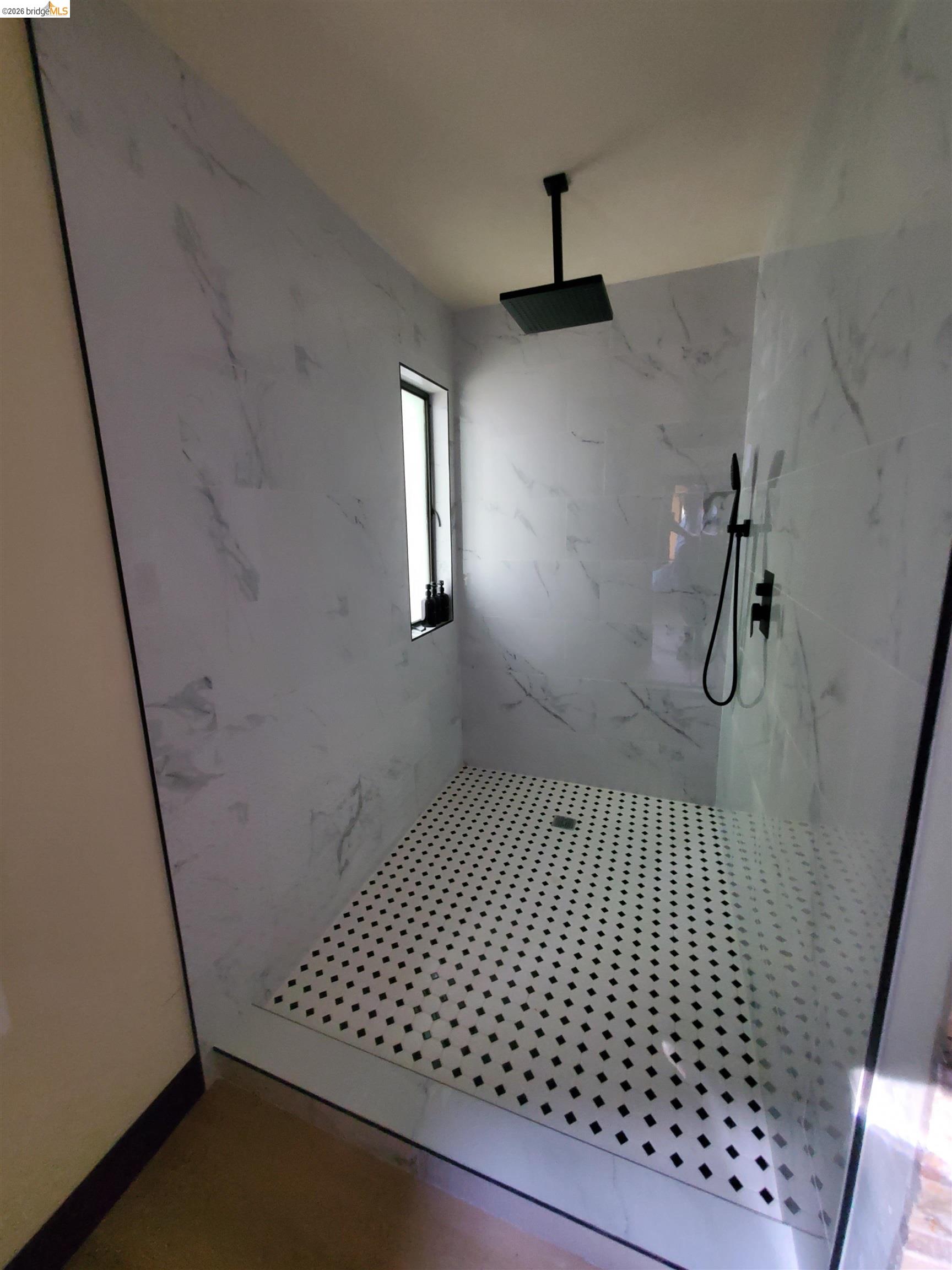 Detail Gallery Image 25 of 37 For 90 Devin Dr, Moraga,  CA 94556 - 5 Beds | 4/1 Baths