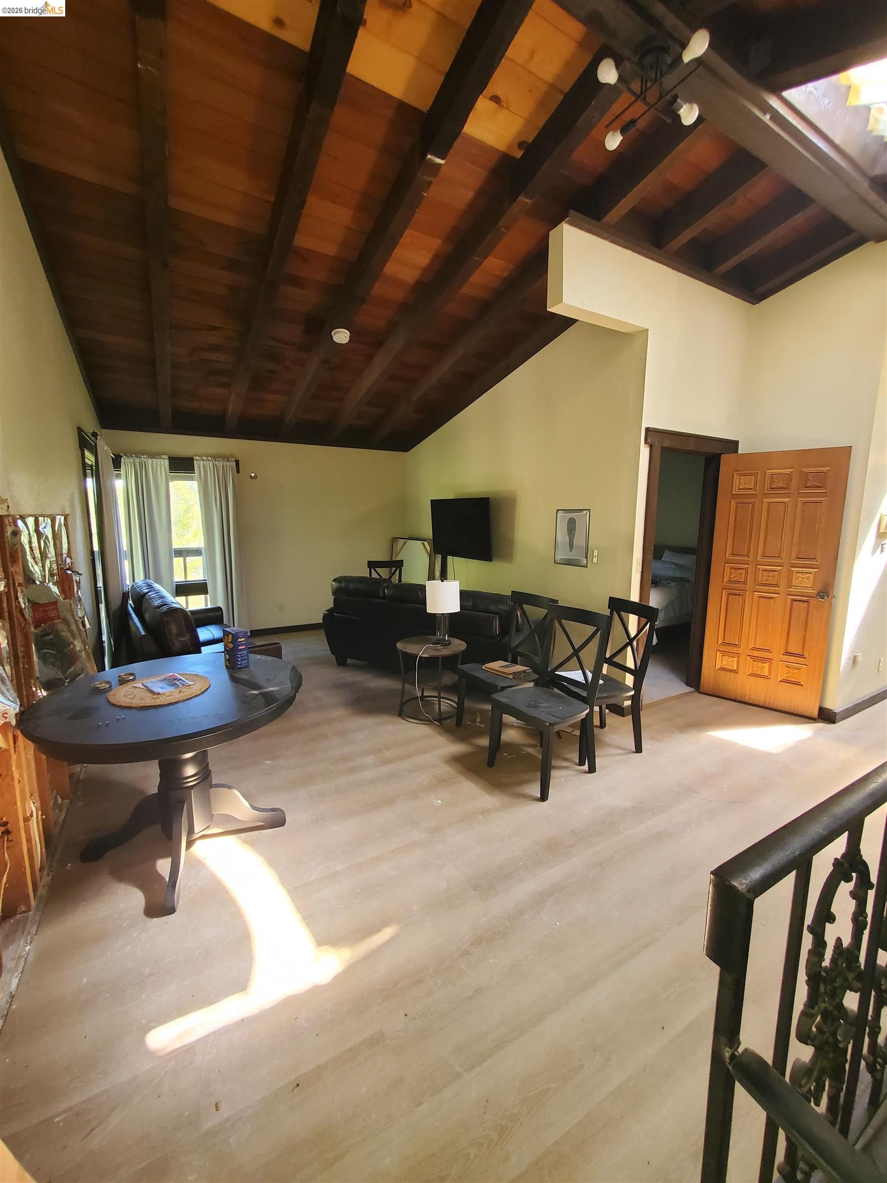 Detail Gallery Image 29 of 37 For 90 Devin Dr, Moraga,  CA 94556 - 5 Beds | 4/1 Baths