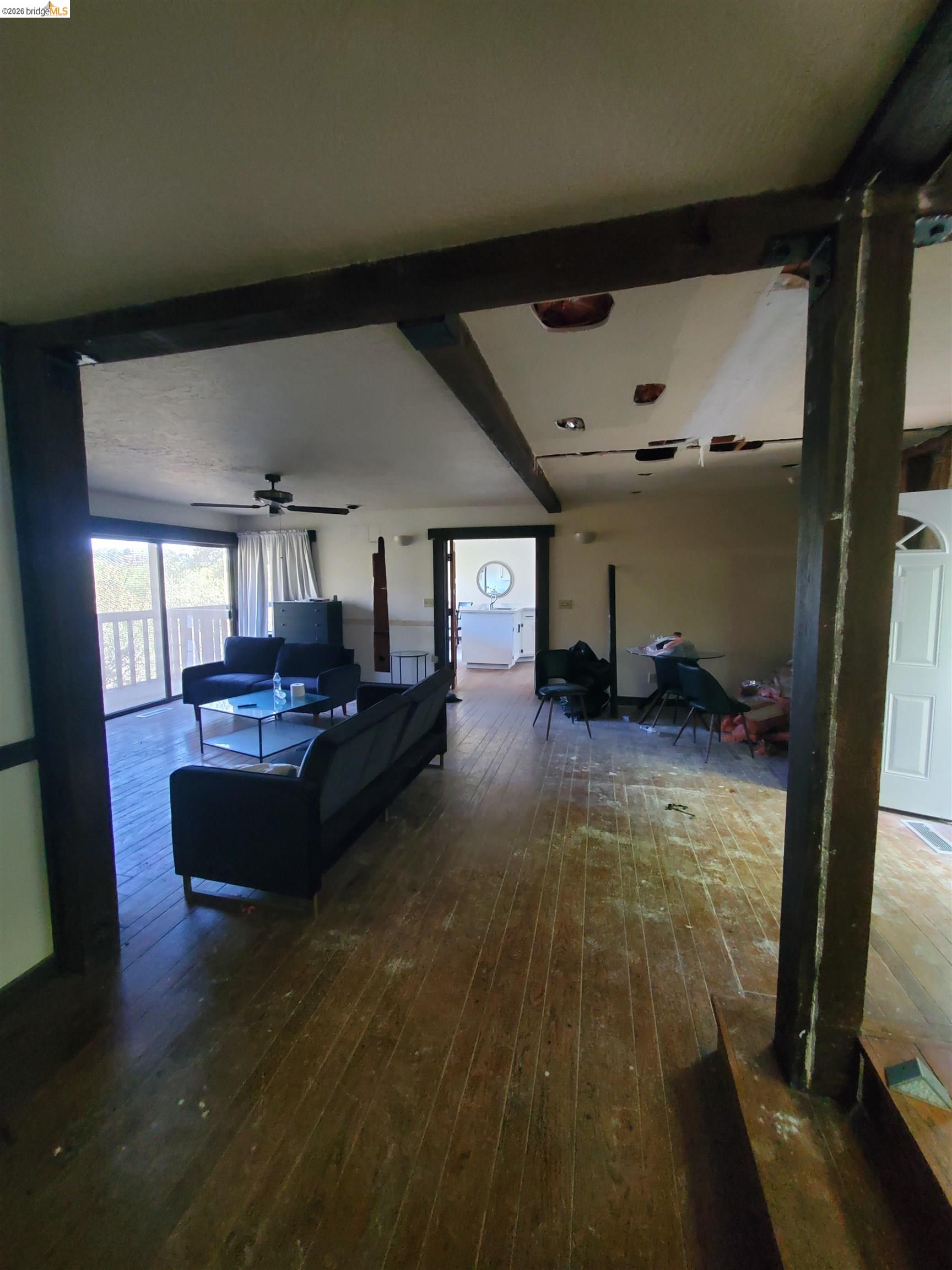 Detail Gallery Image 35 of 37 For 90 Devin Dr, Moraga,  CA 94556 - 5 Beds | 4/1 Baths