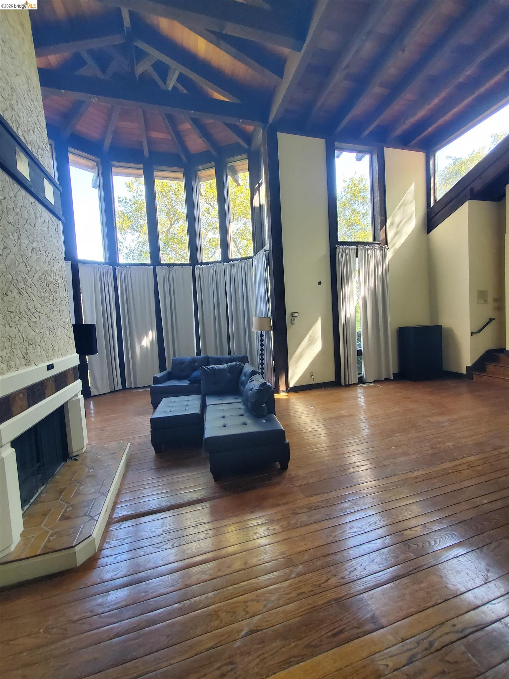 Detail Gallery Image 37 of 37 For 90 Devin Dr, Moraga,  CA 94556 - 5 Beds | 4/1 Baths