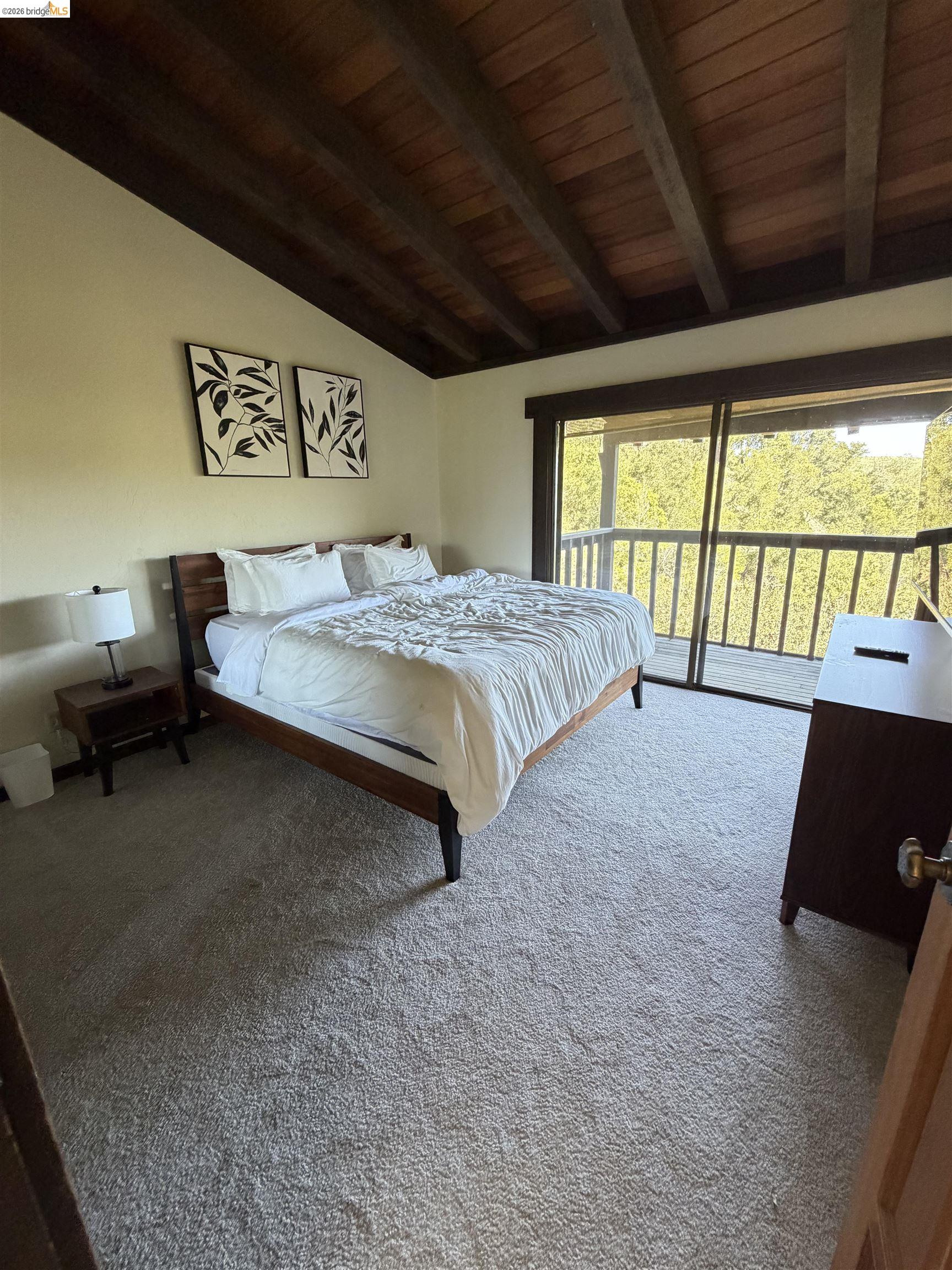 Detail Gallery Image 8 of 37 For 90 Devin Dr, Moraga,  CA 94556 - 5 Beds | 4/1 Baths