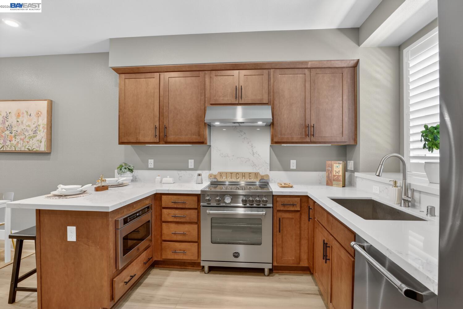 Detail Gallery Image 14 of 33 For 922 Noble Fir Ter #5,  Sunnyvale,  CA 94086 - 2 Beds | 2/1 Baths