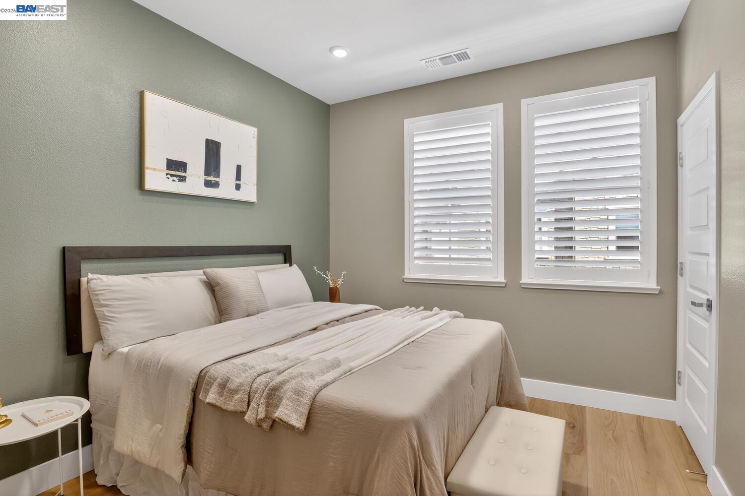 Detail Gallery Image 18 of 33 For 922 Noble Fir Ter #5,  Sunnyvale,  CA 94086 - 2 Beds | 2/1 Baths