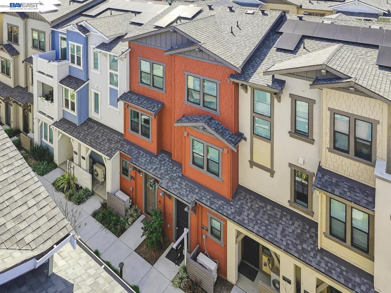 Detail Gallery Image 4 of 33 For 922 Noble Fir Ter #5,  Sunnyvale,  CA 94086 - 2 Beds | 2/1 Baths