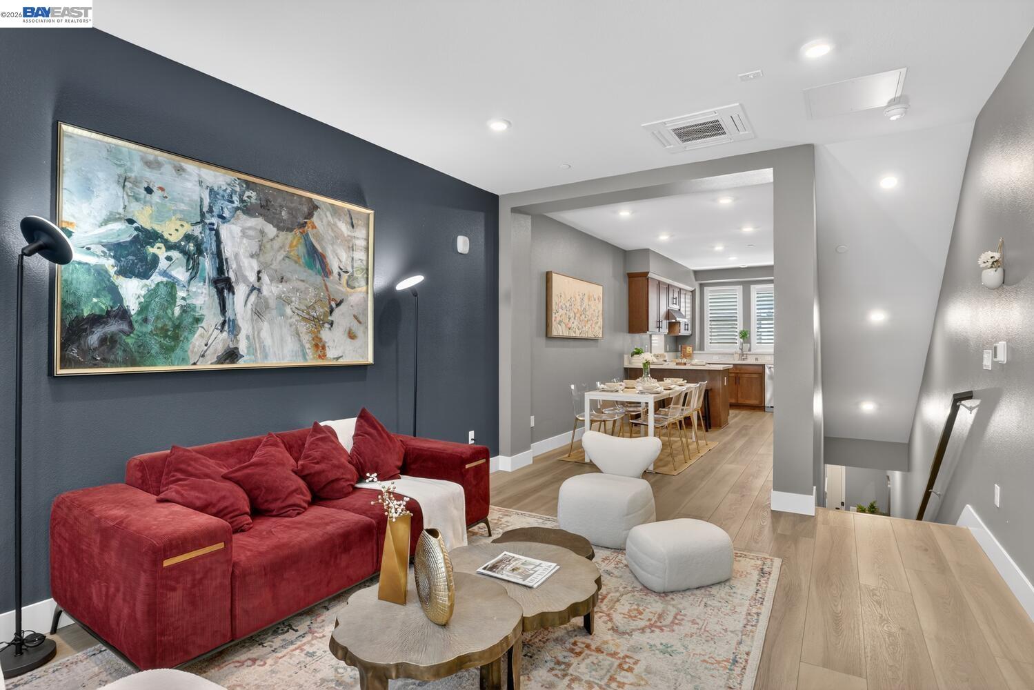 Detail Gallery Image 8 of 33 For 922 Noble Fir Ter #5,  Sunnyvale,  CA 94086 - 2 Beds | 2/1 Baths