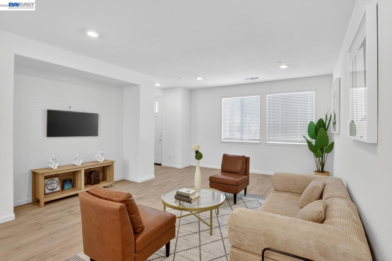 Photo #5: 41126668 Listing: Photo #5