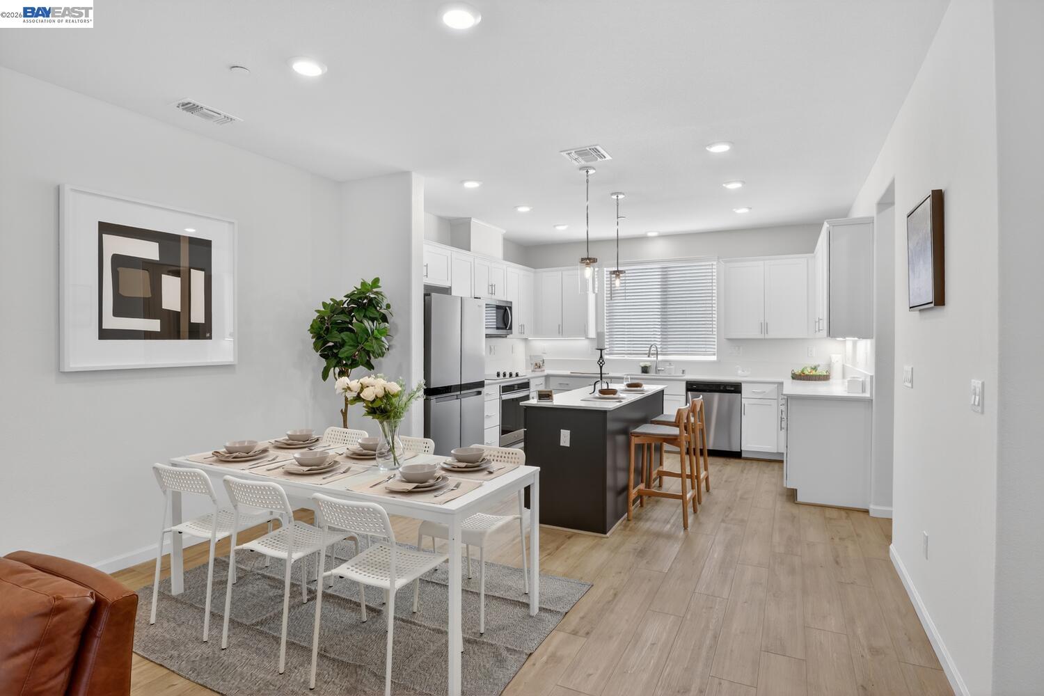 Photo #8: 41126668 Listing: Photo #8