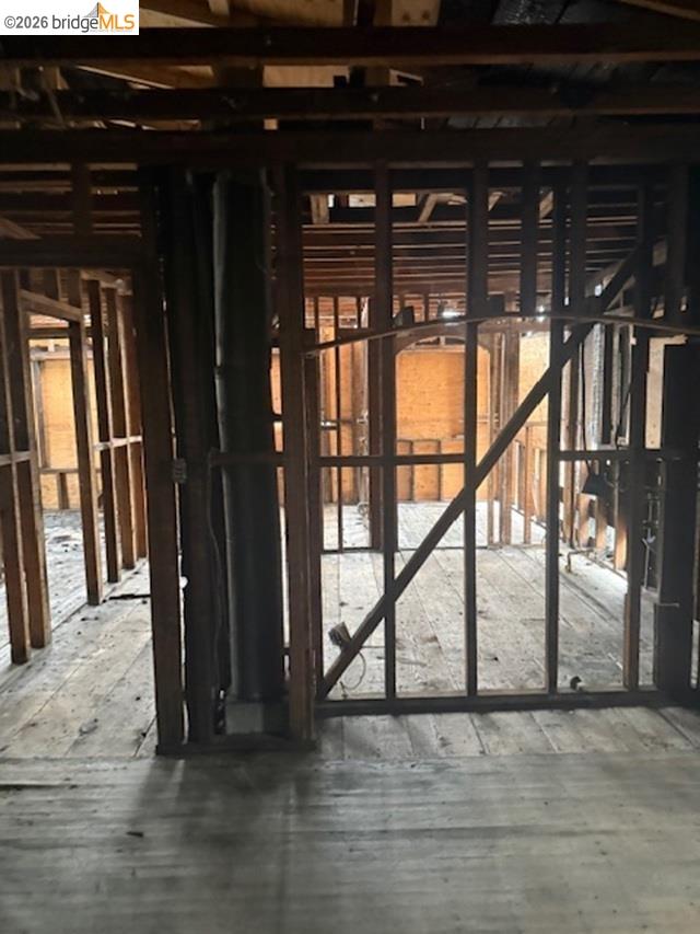 Detail Gallery Image 4 of 10 For 1456 67th Ave, Oakland,  CA 94621 - 3 Beds | 1 Baths