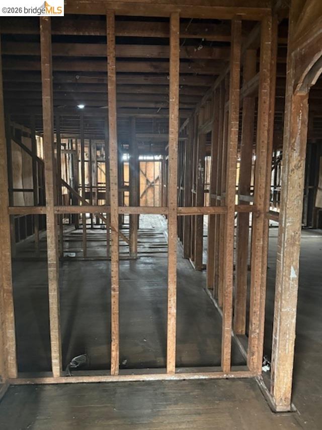 Detail Gallery Image 5 of 10 For 1456 67th Ave, Oakland,  CA 94621 - 3 Beds | 1 Baths