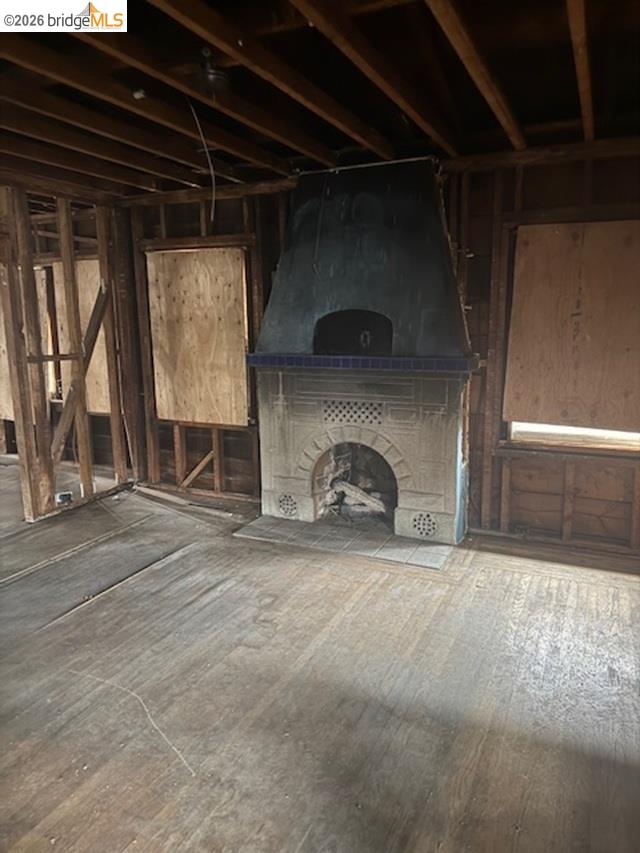 Detail Gallery Image 6 of 10 For 1456 67th Ave, Oakland,  CA 94621 - 3 Beds | 1 Baths