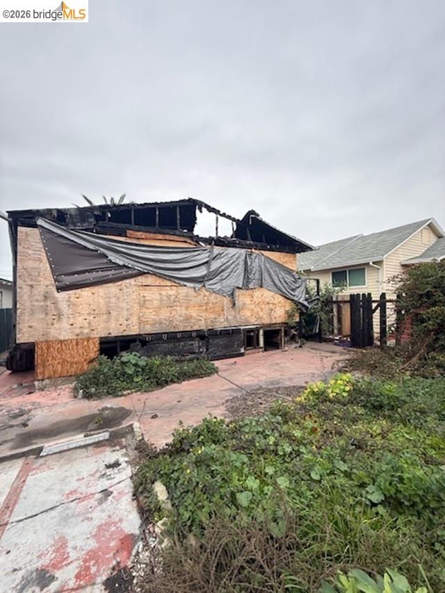 Detail Gallery Image 9 of 10 For 1456 67th Ave, Oakland,  CA 94621 - 3 Beds | 1 Baths