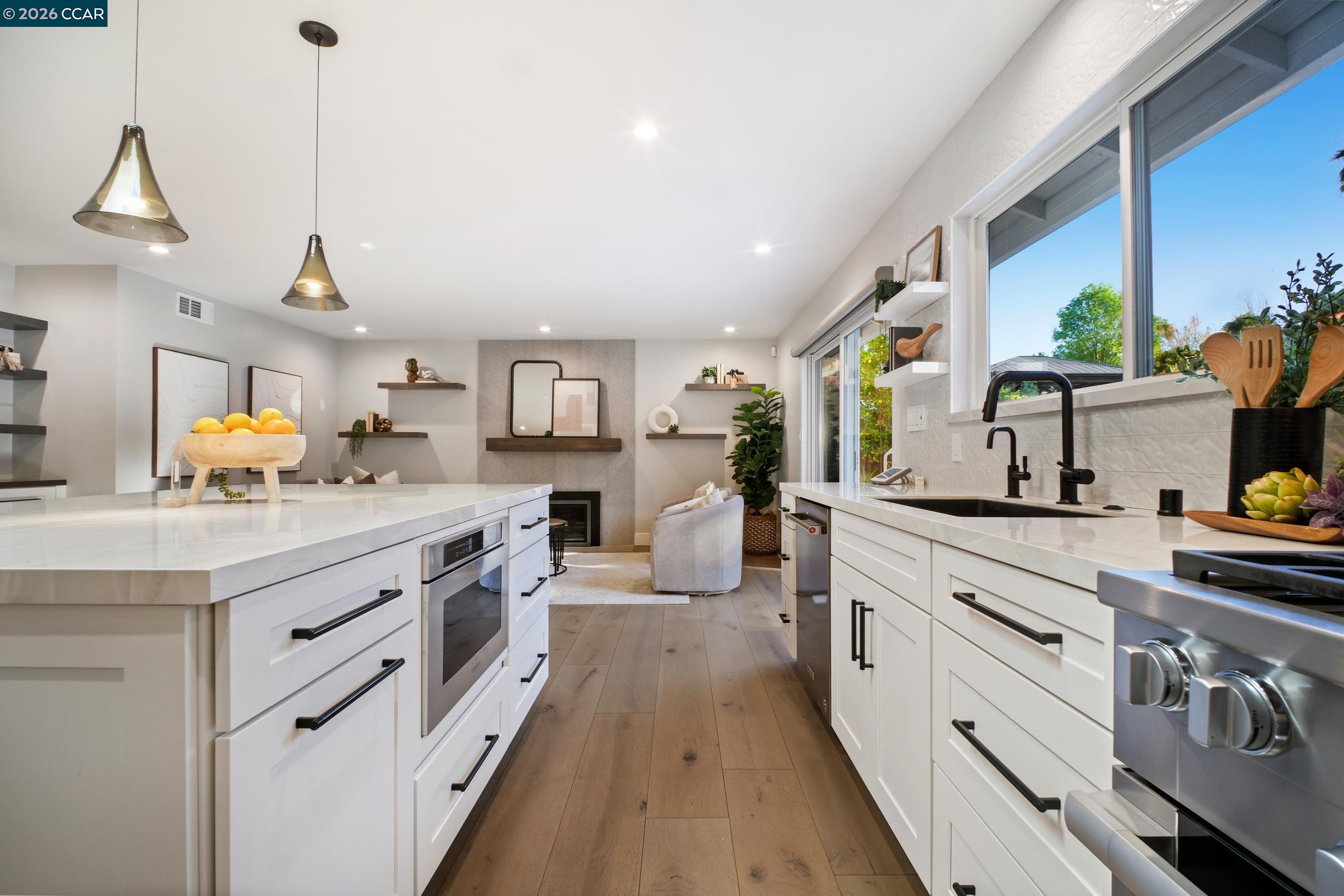 Detail Gallery Image 14 of 55 For 230 Royal Palm Place, Danville,  CA 94526 - 4 Beds | 2 Baths