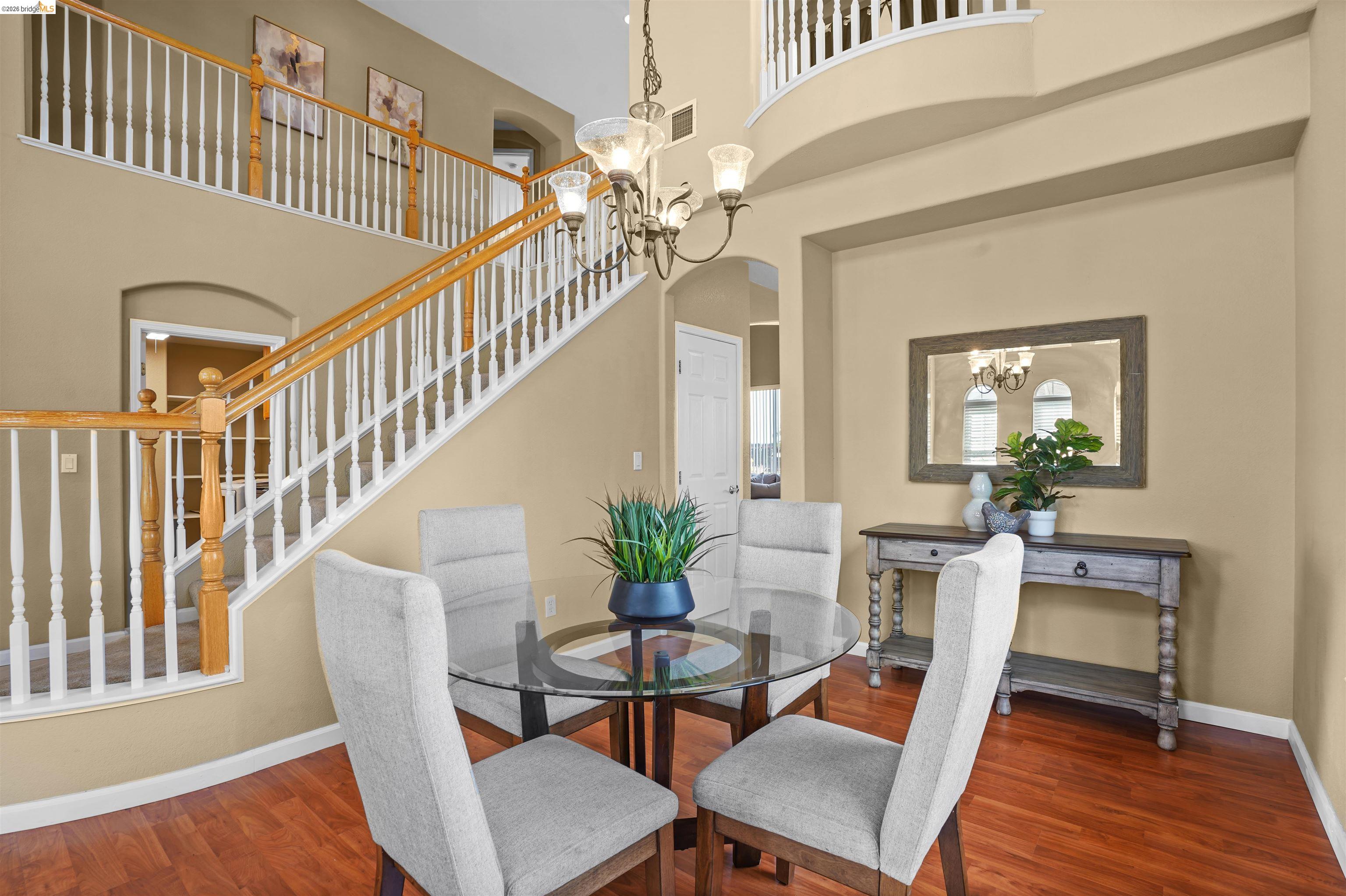 Detail Gallery Image 12 of 49 For 2497 Covelite Way, Antioch,  CA 94531 - 4 Beds | 3 Baths