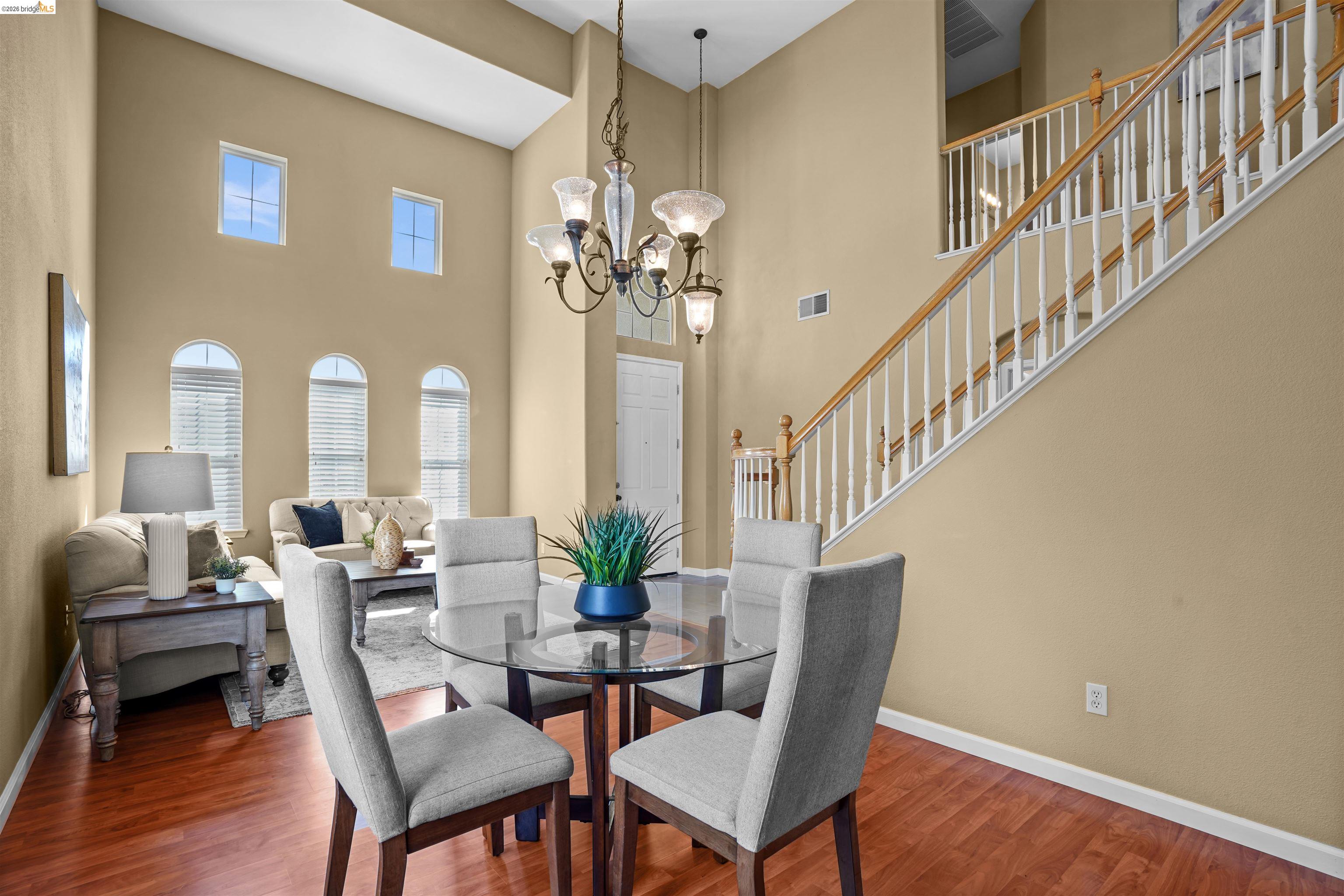 Detail Gallery Image 13 of 49 For 2497 Covelite Way, Antioch,  CA 94531 - 4 Beds | 3 Baths