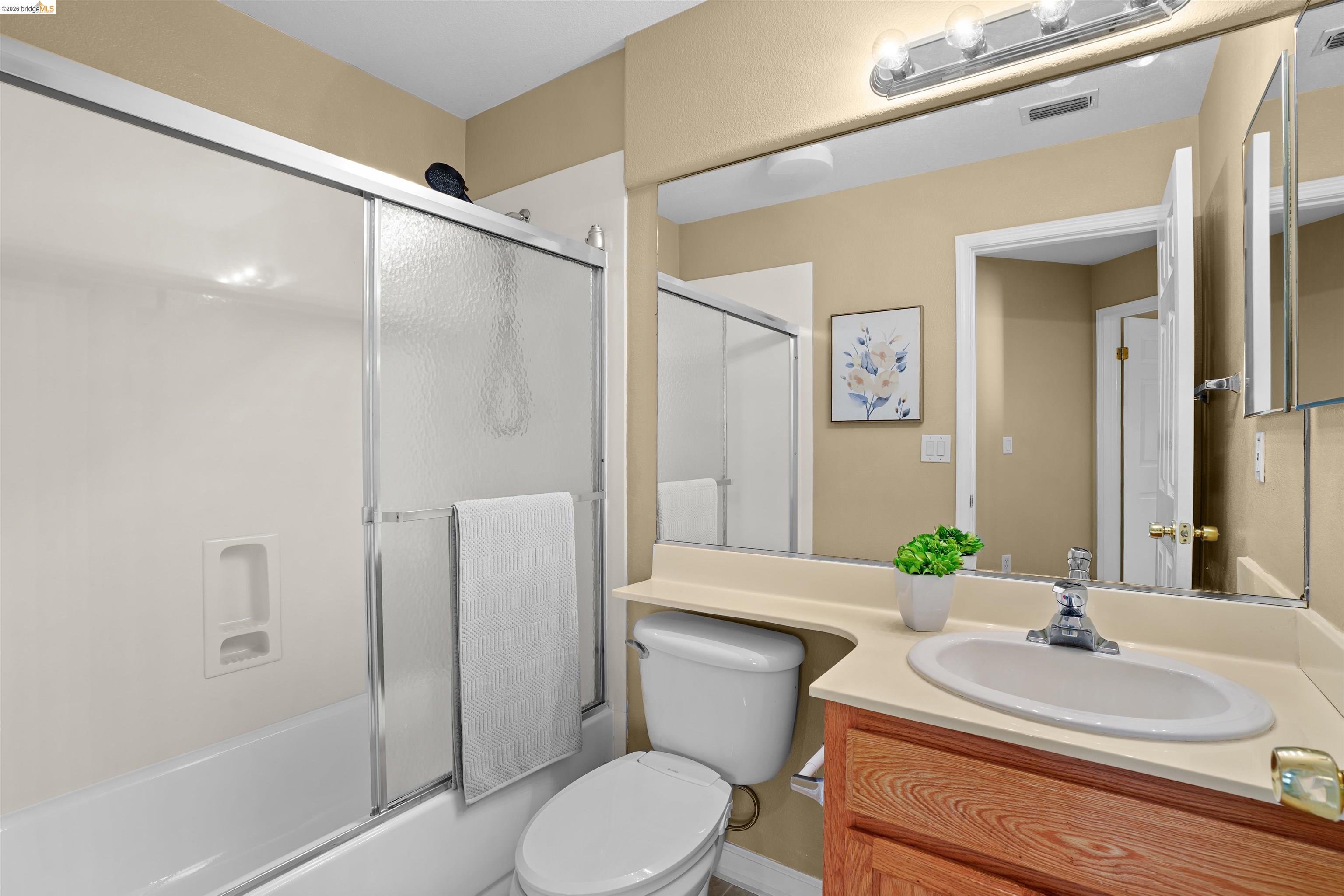 Detail Gallery Image 25 of 49 For 2497 Covelite Way, Antioch,  CA 94531 - 4 Beds | 3 Baths