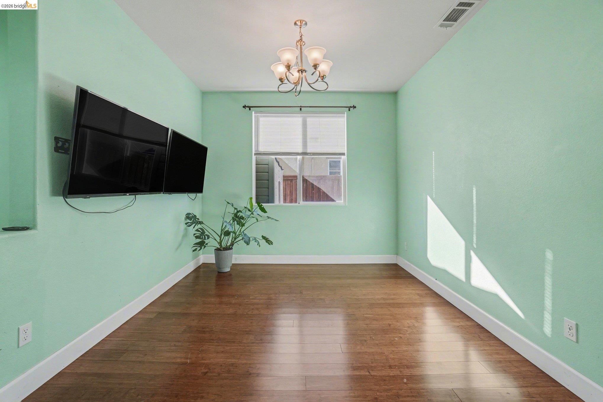 Detail Gallery Image 7 of 55 For 618 Poplar Ct, Oakley,  CA 94561 - 4 Beds | 3/1 Baths