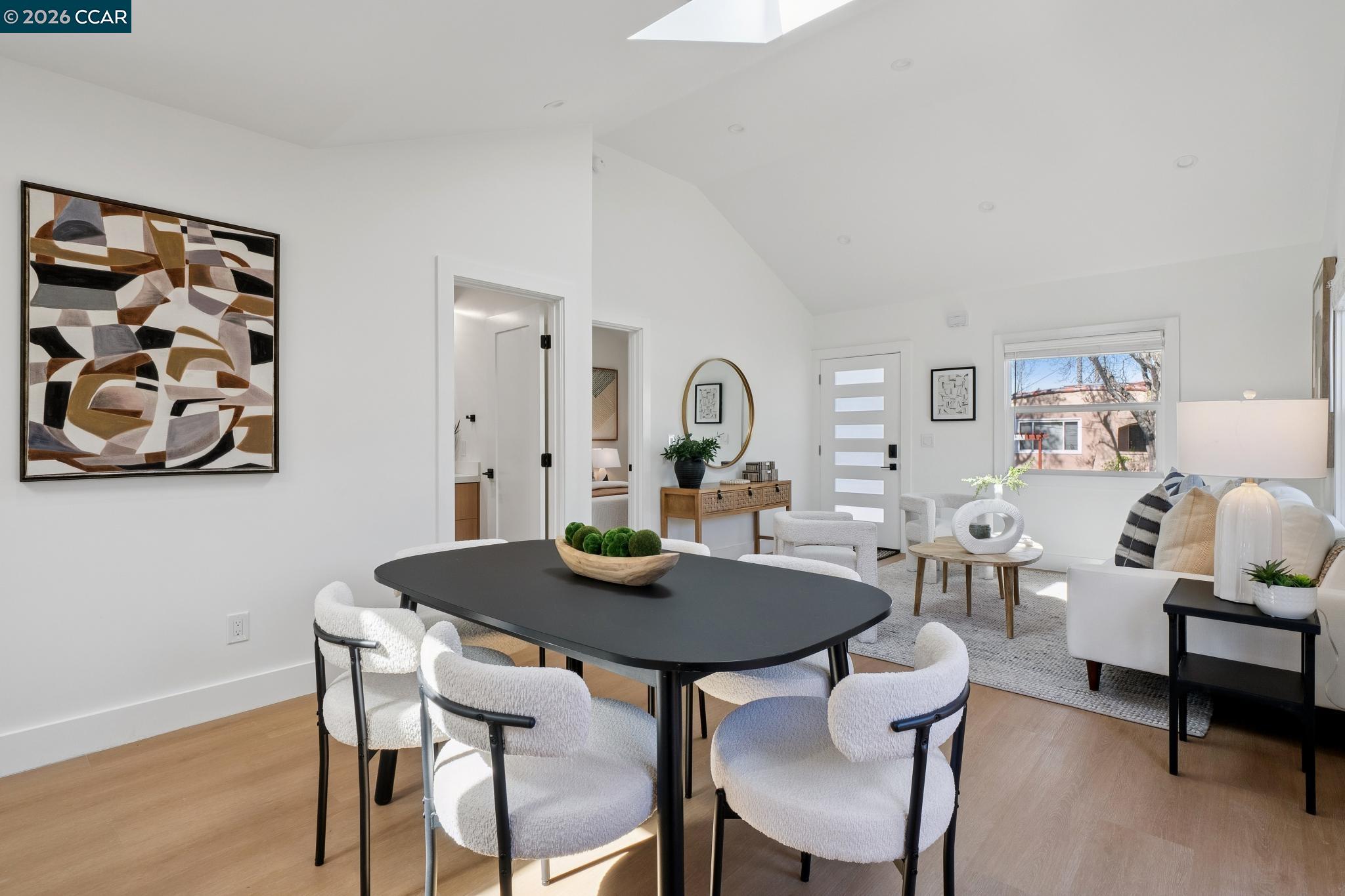 Detail Gallery Image 17 of 60 For 1612 Carleton Street, Berkeley,  CA 94703 - 2 Beds | 2 Baths