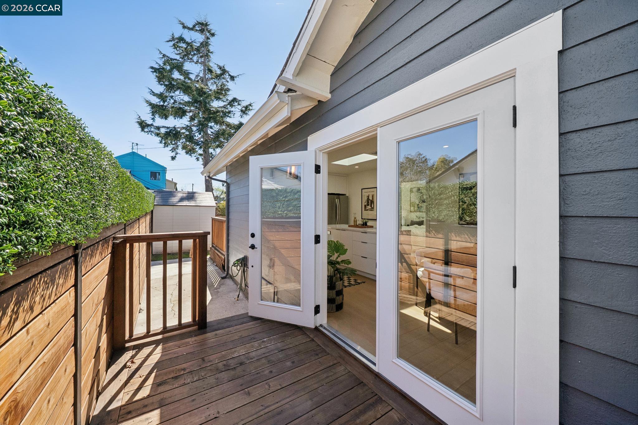 Detail Gallery Image 40 of 60 For 1612 Carleton Street, Berkeley,  CA 94703 - 2 Beds | 2 Baths