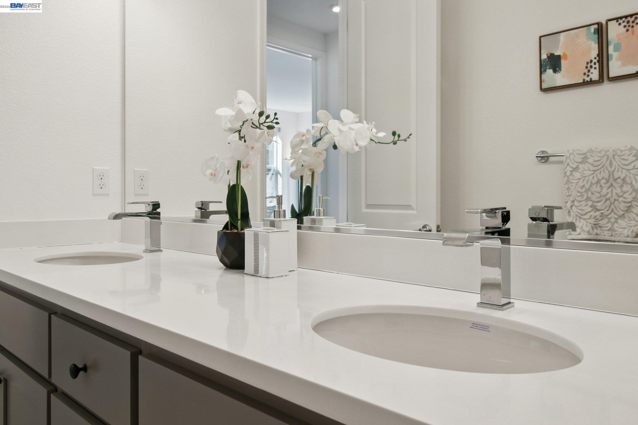 Detail Gallery Image 19 of 60 For 5473 Dublin Blvd, Dublin,  CA 94568 - 4 Beds | 3 Baths