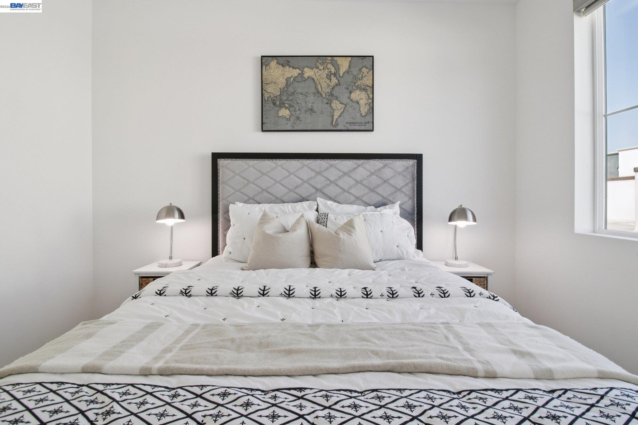 Detail Gallery Image 23 of 60 For 5473 Dublin Blvd, Dublin,  CA 94568 - 4 Beds | 3 Baths