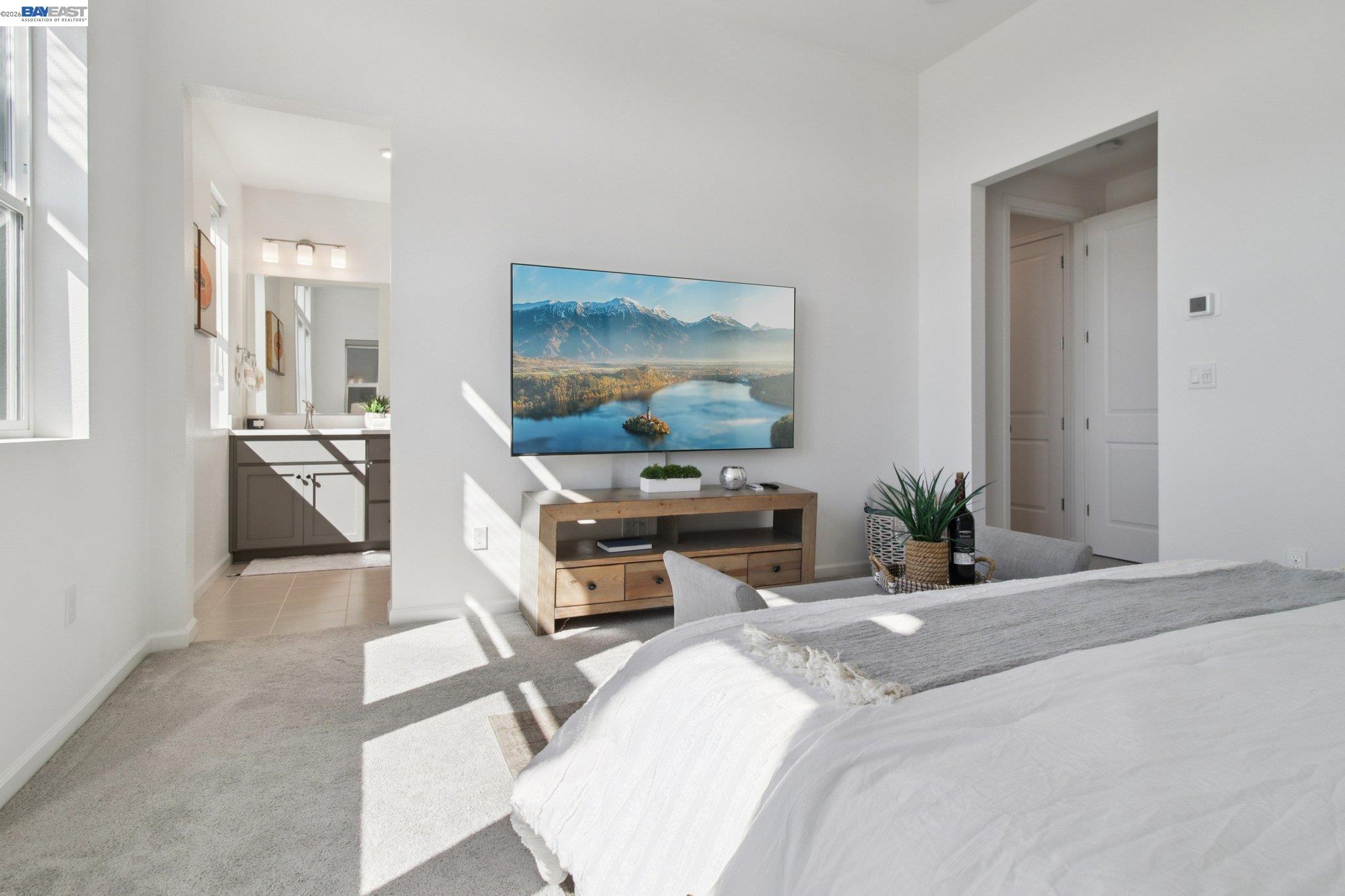 Detail Gallery Image 32 of 60 For 5473 Dublin Blvd, Dublin,  CA 94568 - 4 Beds | 3 Baths