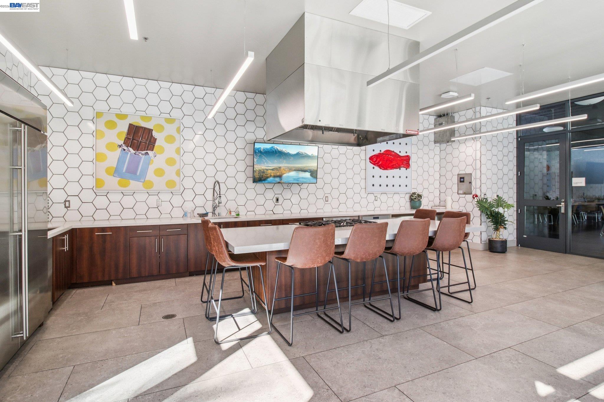 Detail Gallery Image 53 of 60 For 5473 Dublin Blvd, Dublin,  CA 94568 - 4 Beds | 3 Baths