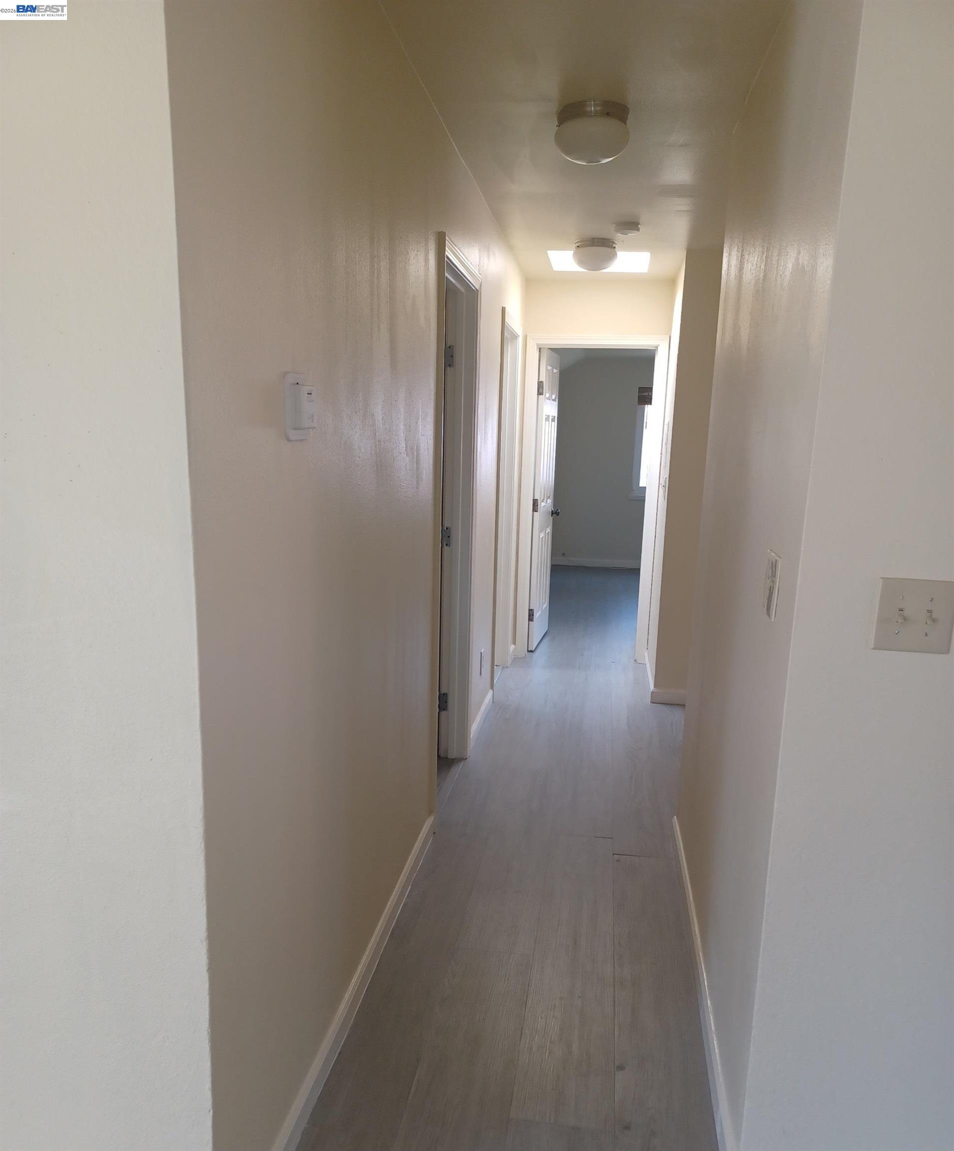 Front Image Thumbnail for BE41126682