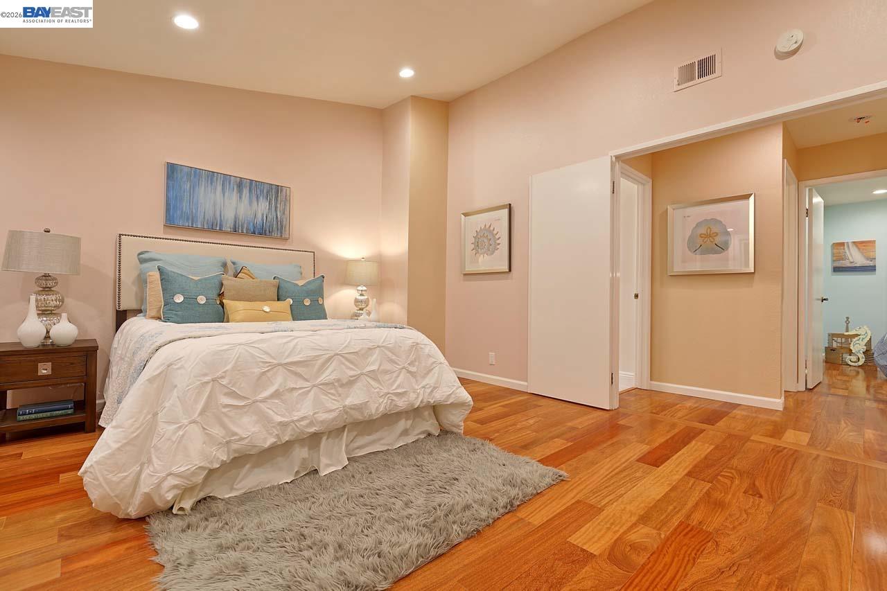 Detail Gallery Image 12 of 26 For 4235 Tanager Cmn, Fremont,  CA 94555 - 3 Beds | 1/1 Baths