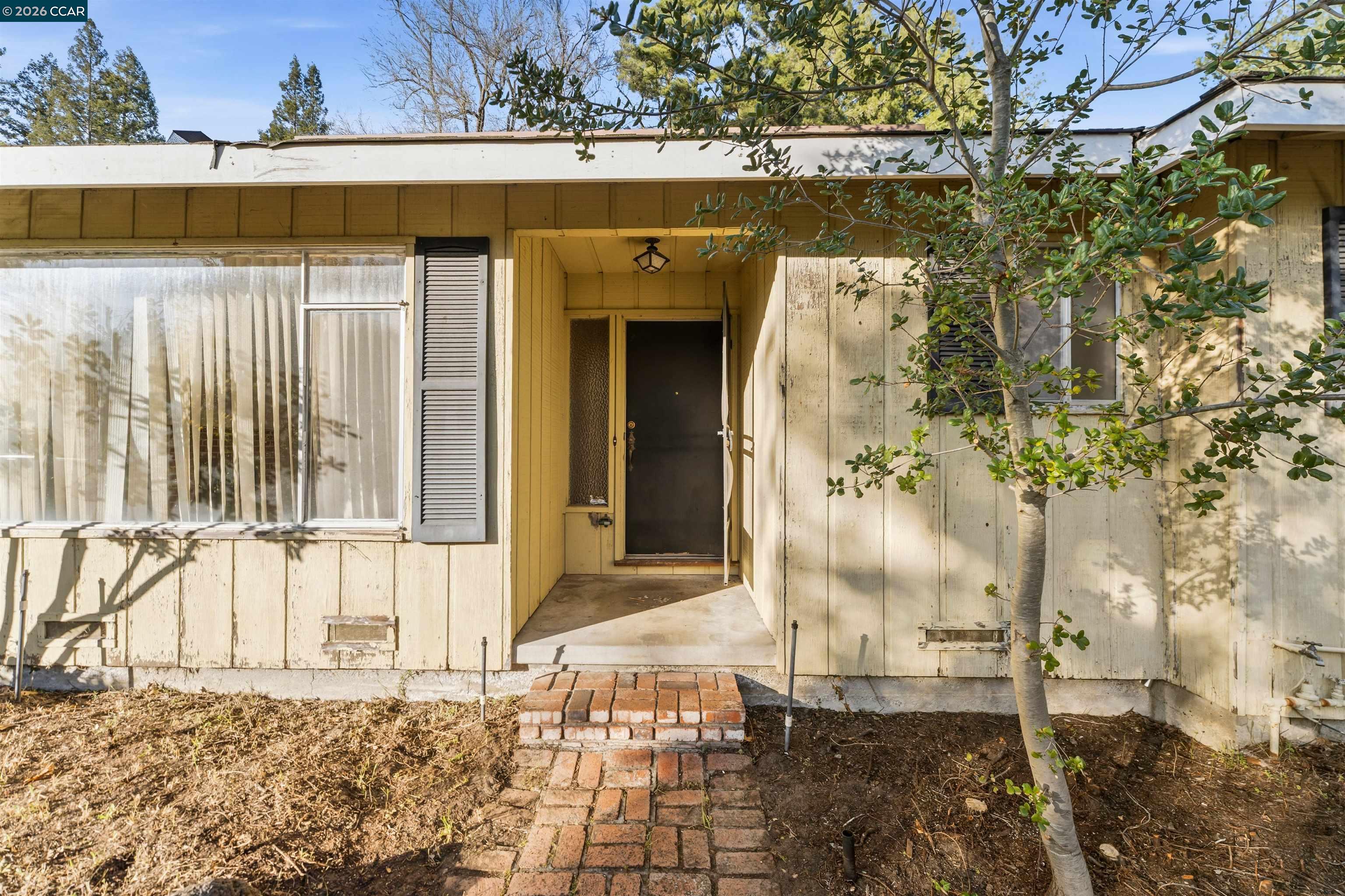 Detail Gallery Image 4 of 35 For 3246 Judy Lane, Lafayette,  CA 94549 - 4 Beds | 3 Baths