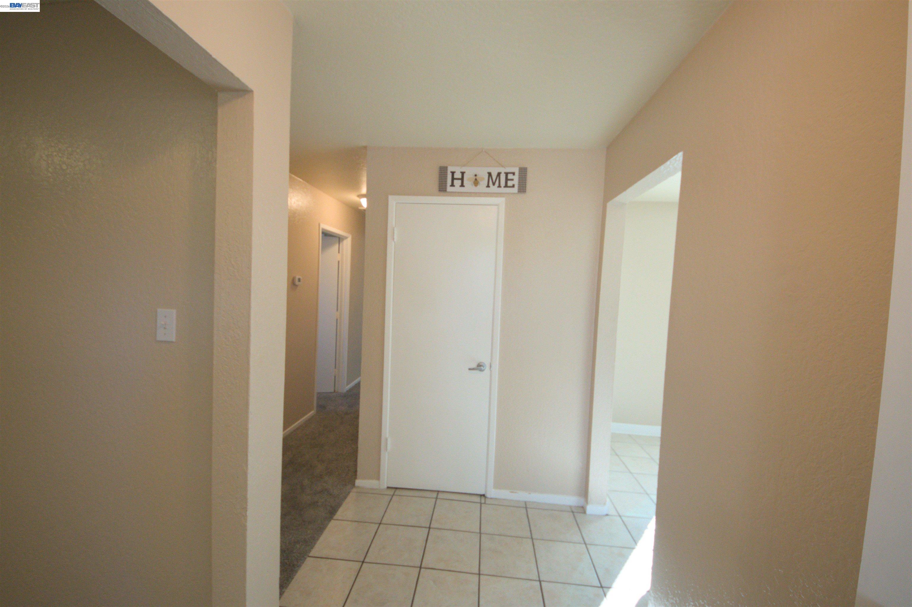 Detail Gallery Image 2 of 37 For 3799 Crestview Dr, Pittsburg,  CA 94565-5716 - 3 Beds | 2 Baths