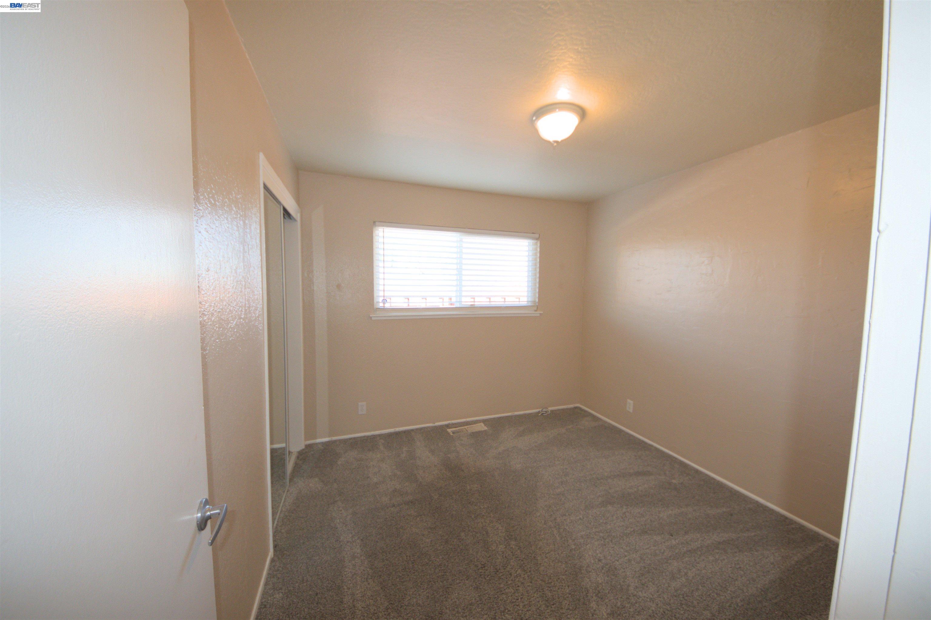 Detail Gallery Image 23 of 37 For 3799 Crestview Dr, Pittsburg,  CA 94565-5716 - 3 Beds | 2 Baths