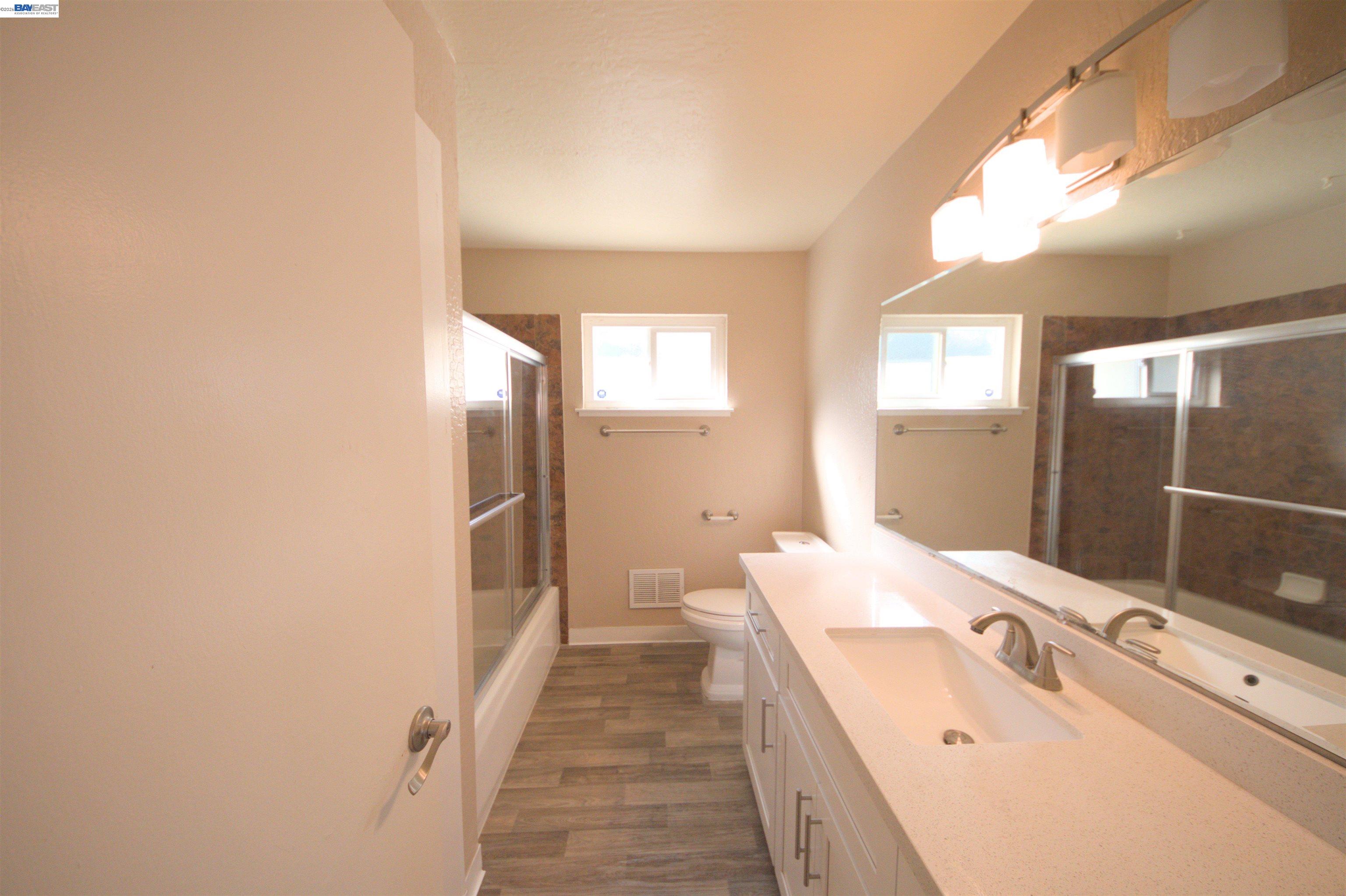 Detail Gallery Image 27 of 37 For 3799 Crestview Dr, Pittsburg,  CA 94565-5716 - 3 Beds | 2 Baths