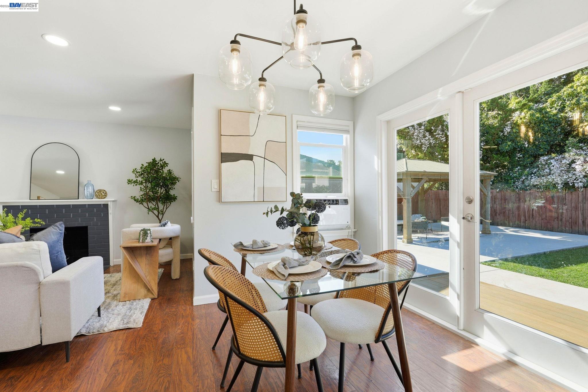 Detail Gallery Image 17 of 44 For 15965 via Granada, San Lorenzo,  CA 94580 - 3 Beds | 1 Baths