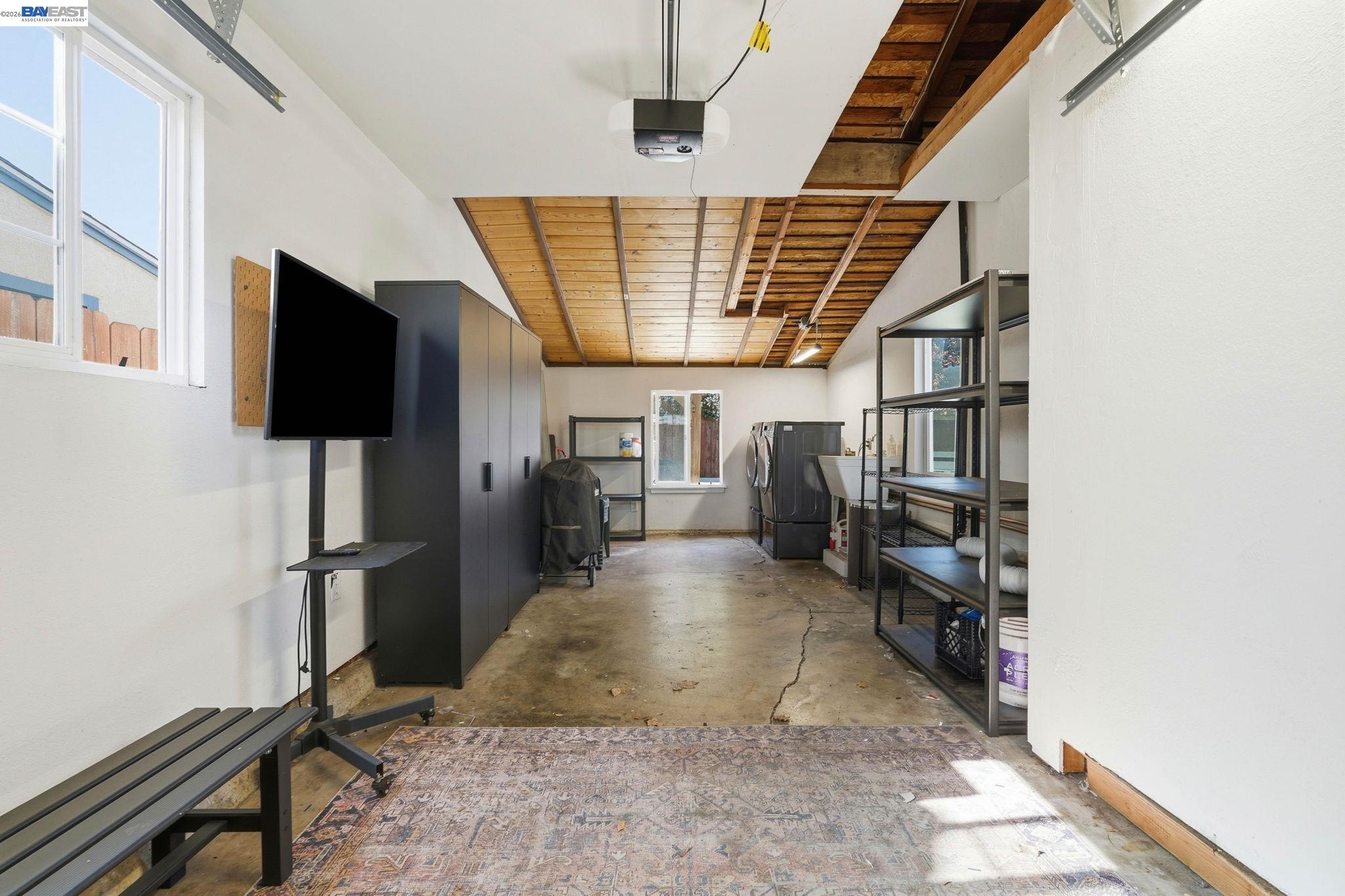 Detail Gallery Image 31 of 44 For 15965 via Granada, San Lorenzo,  CA 94580 - 3 Beds | 1 Baths