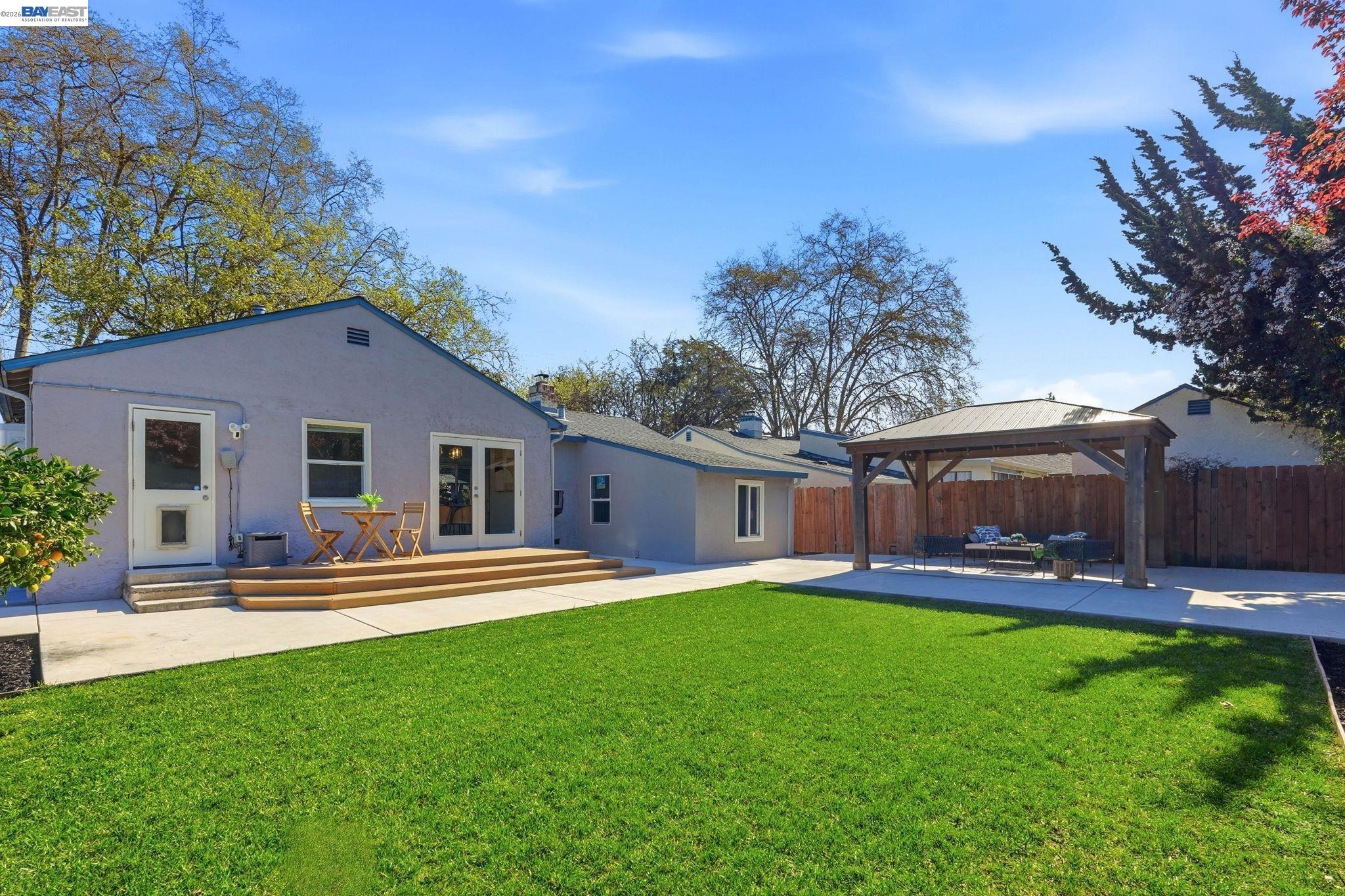 Detail Gallery Image 35 of 44 For 15965 via Granada, San Lorenzo,  CA 94580 - 3 Beds | 1 Baths