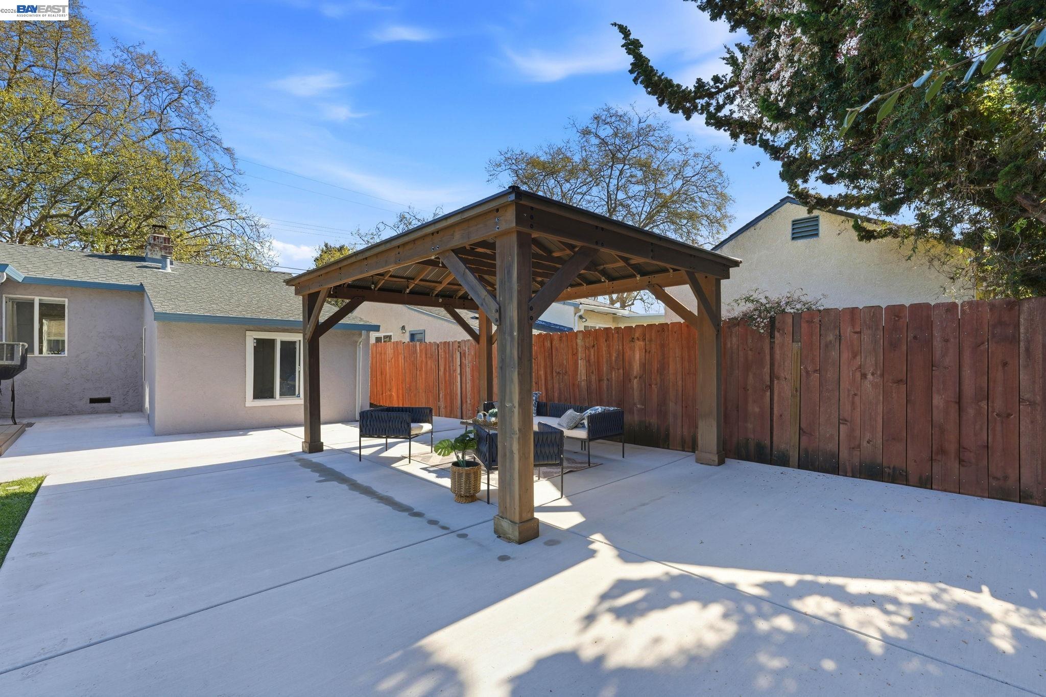 Detail Gallery Image 39 of 44 For 15965 via Granada, San Lorenzo,  CA 94580 - 3 Beds | 1 Baths