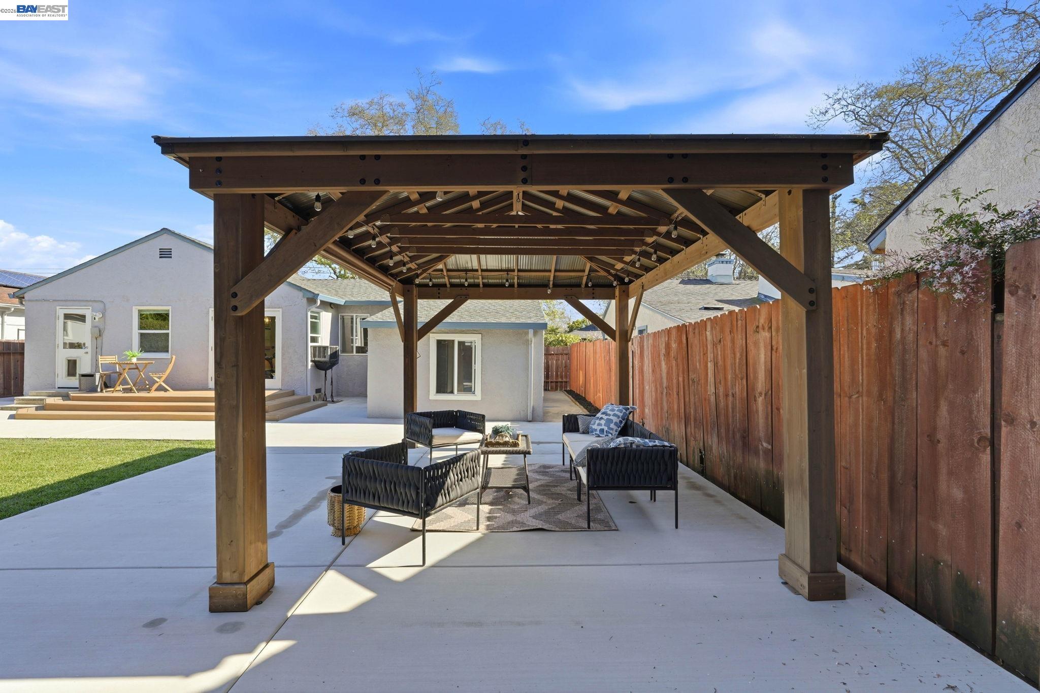 Detail Gallery Image 40 of 44 For 15965 via Granada, San Lorenzo,  CA 94580 - 3 Beds | 1 Baths