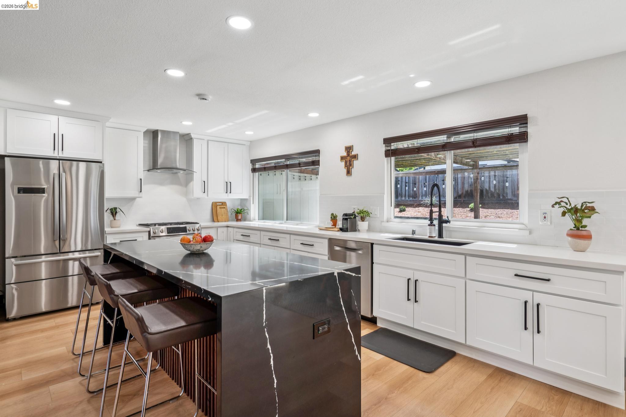 Detail Gallery Image 15 of 44 For 3093 Diablo View Rd, Pleasant Hill,  CA 94523 - 4 Beds | 2 Baths