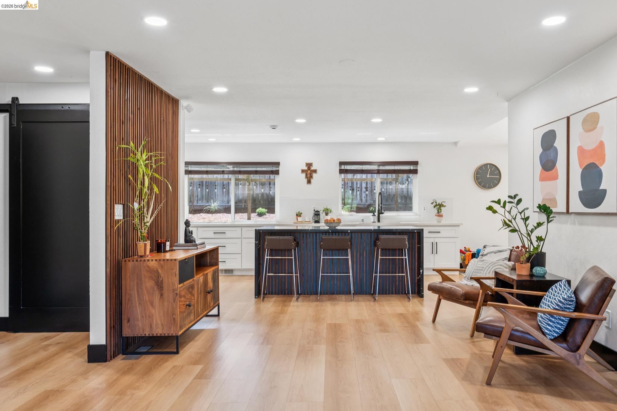 Detail Gallery Image 7 of 44 For 3093 Diablo View Rd, Pleasant Hill,  CA 94523 - 4 Beds | 2 Baths