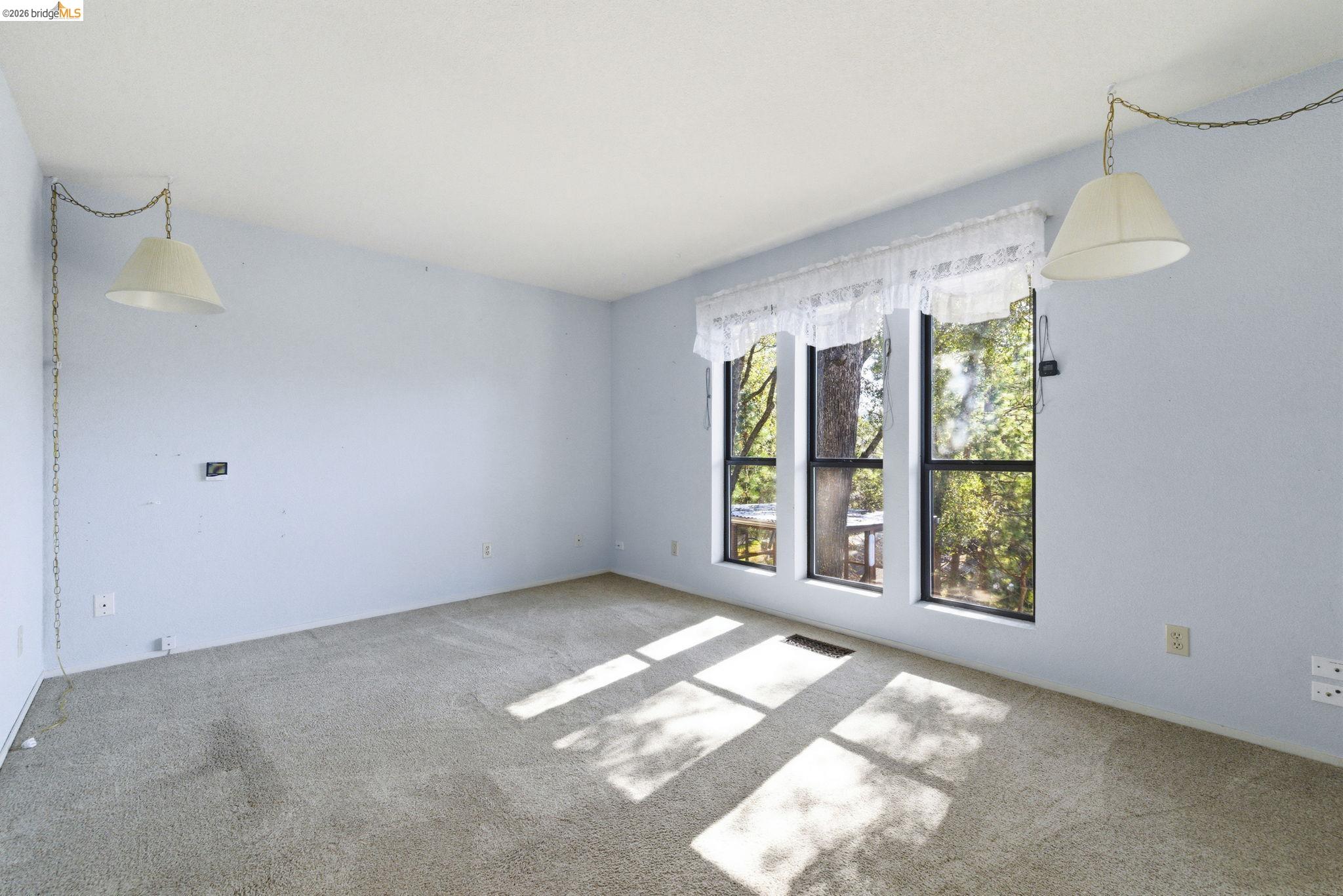 Detail Gallery Image 13 of 28 For 16170 Acorn Dr, Sonora,  CA 95370 - 3 Beds | 2 Baths