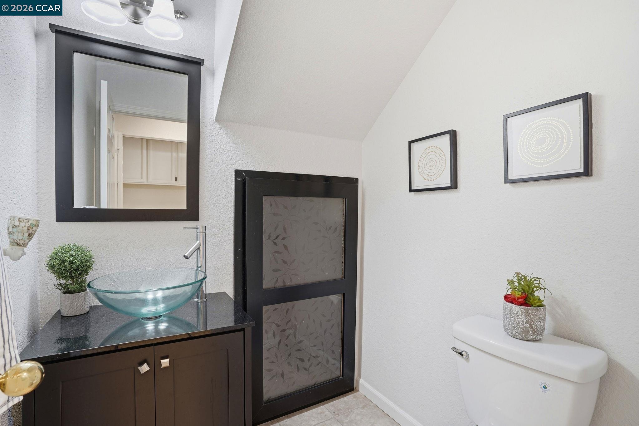 Detail Gallery Image 13 of 32 For 111 Lakeridge Ln, San Ramon,  CA 94582 - 3 Beds | 2/1 Baths