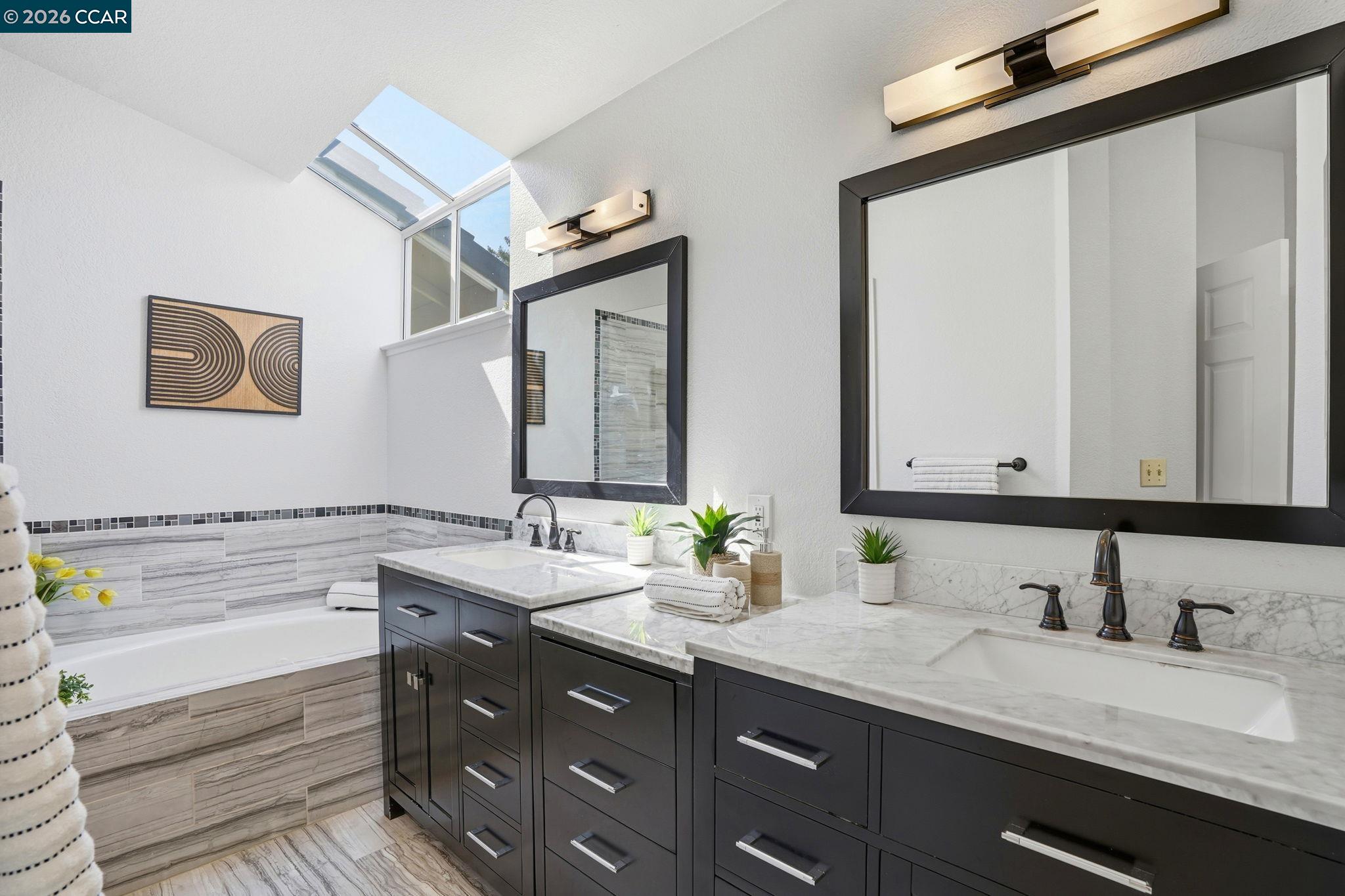 Detail Gallery Image 17 of 32 For 111 Lakeridge Ln, San Ramon,  CA 94582 - 3 Beds | 2/1 Baths