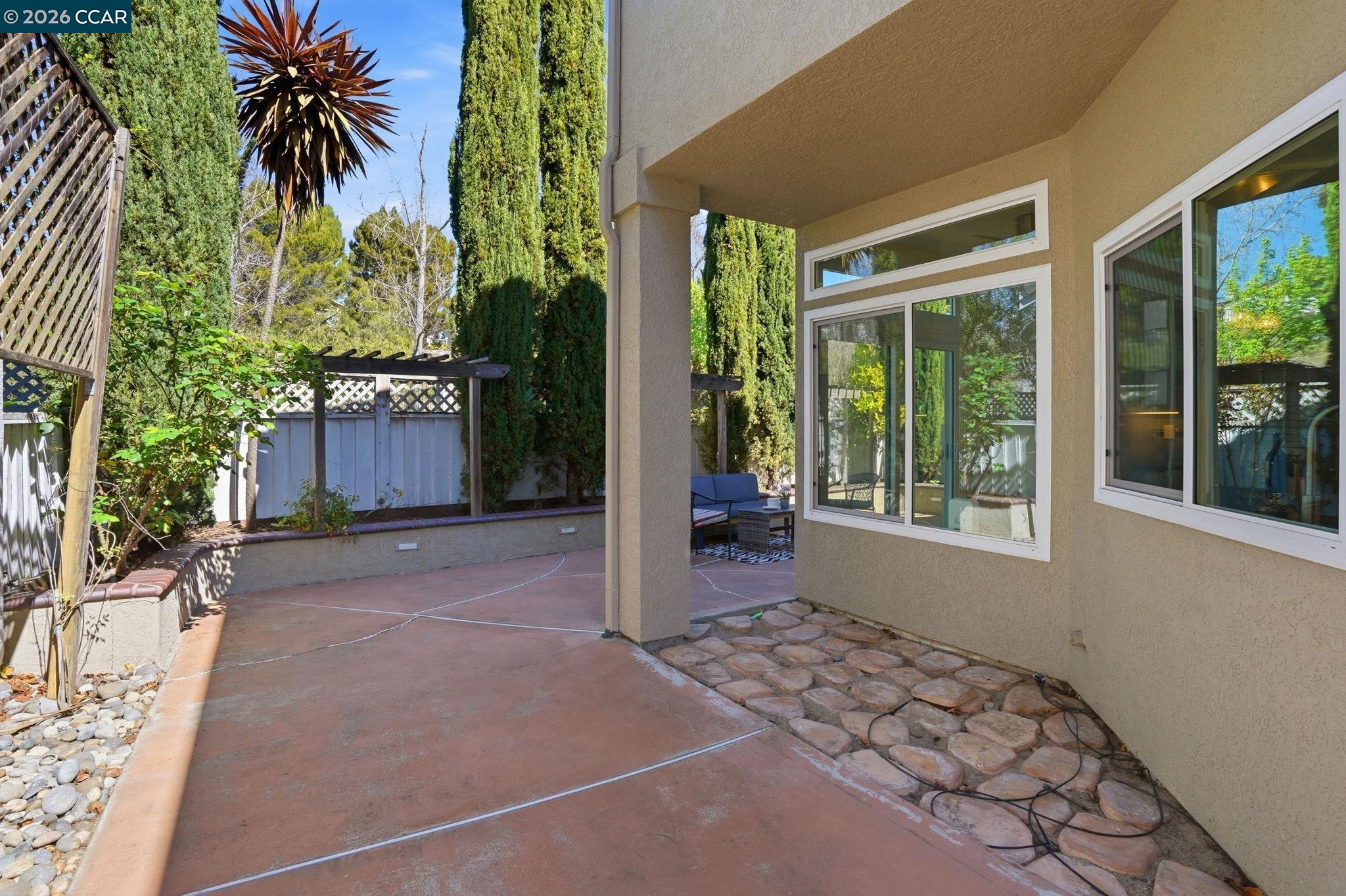 Detail Gallery Image 23 of 32 For 111 Lakeridge Ln, San Ramon,  CA 94582 - 3 Beds | 2/1 Baths