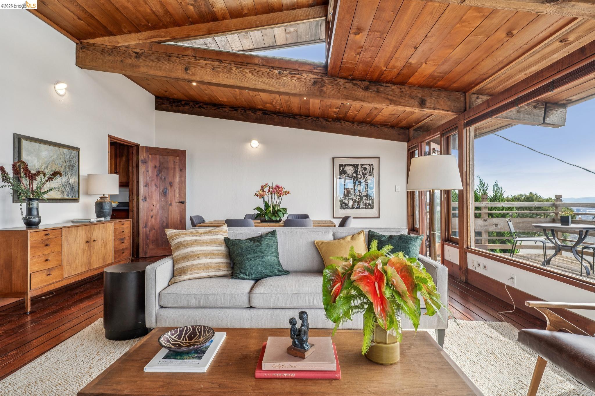 Detail Gallery Image 19 of 60 For 249 Trinity Ave, Kensington,  CA 94708 - 3 Beds | 2/1 Baths