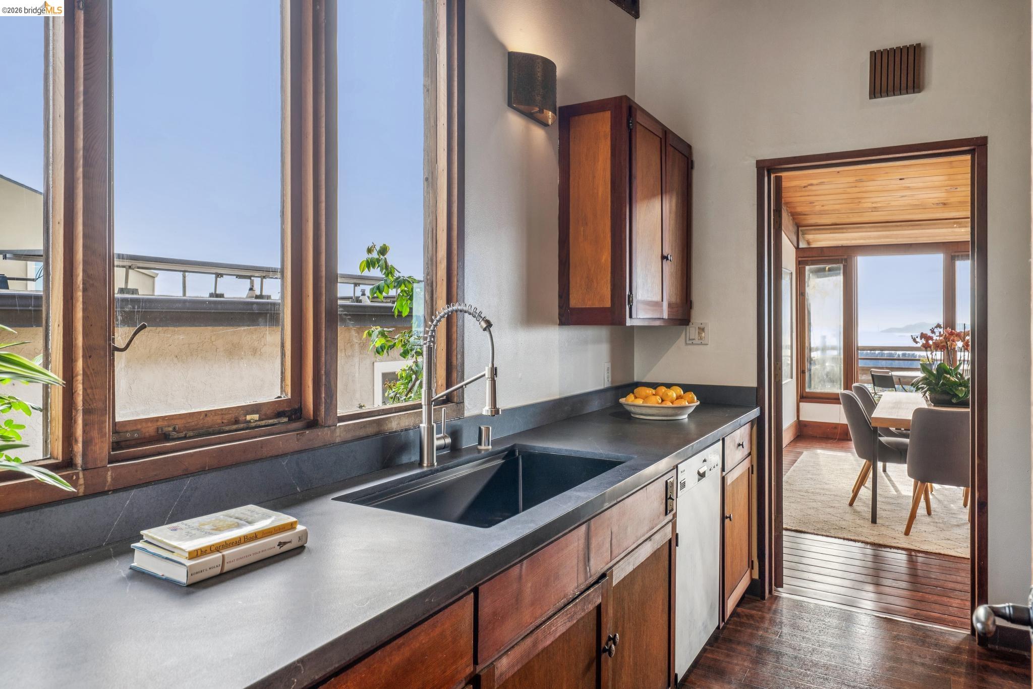 Detail Gallery Image 31 of 60 For 249 Trinity Ave, Kensington,  CA 94708 - 3 Beds | 2/1 Baths