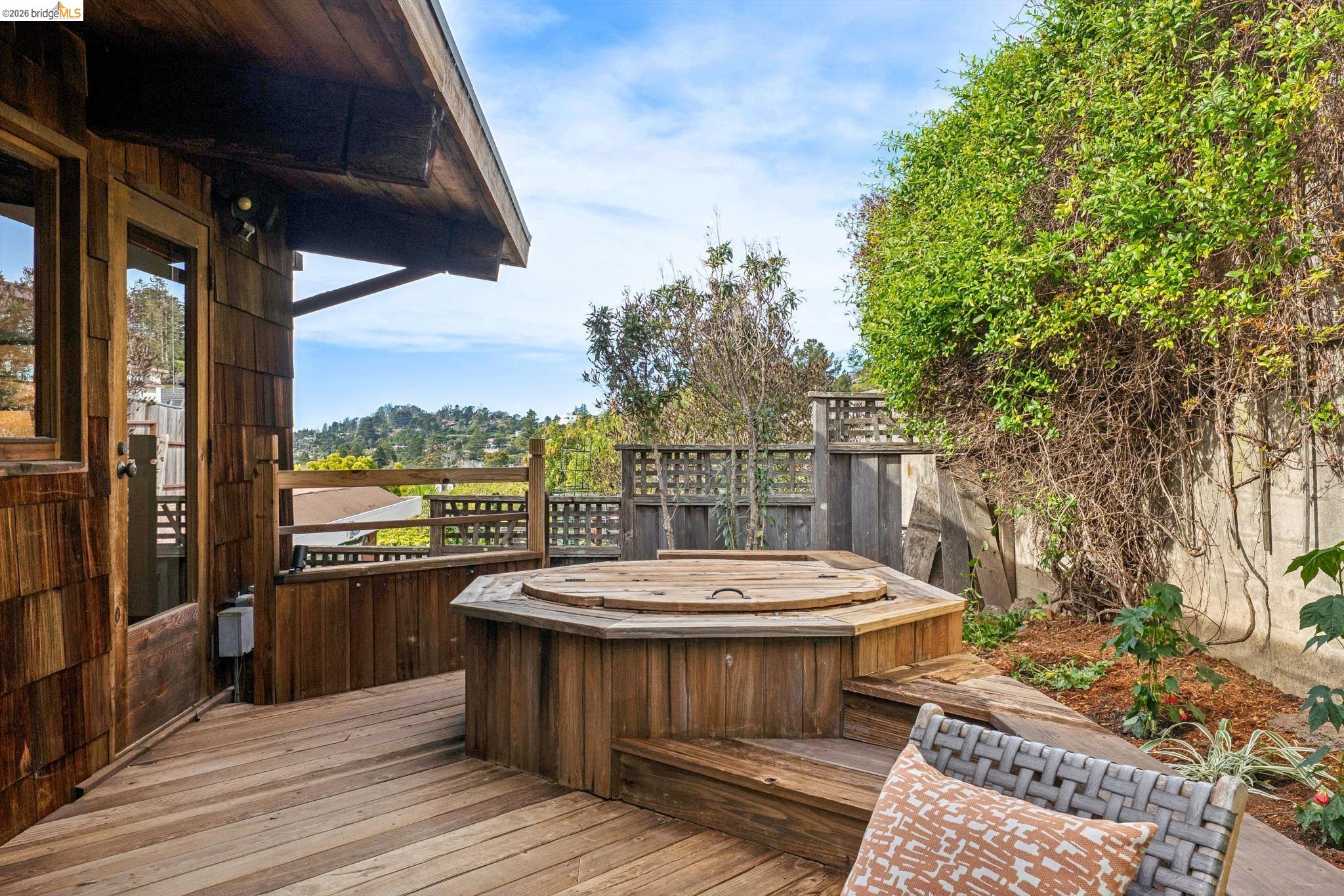 Detail Gallery Image 51 of 60 For 249 Trinity Ave, Kensington,  CA 94708 - 3 Beds | 2/1 Baths