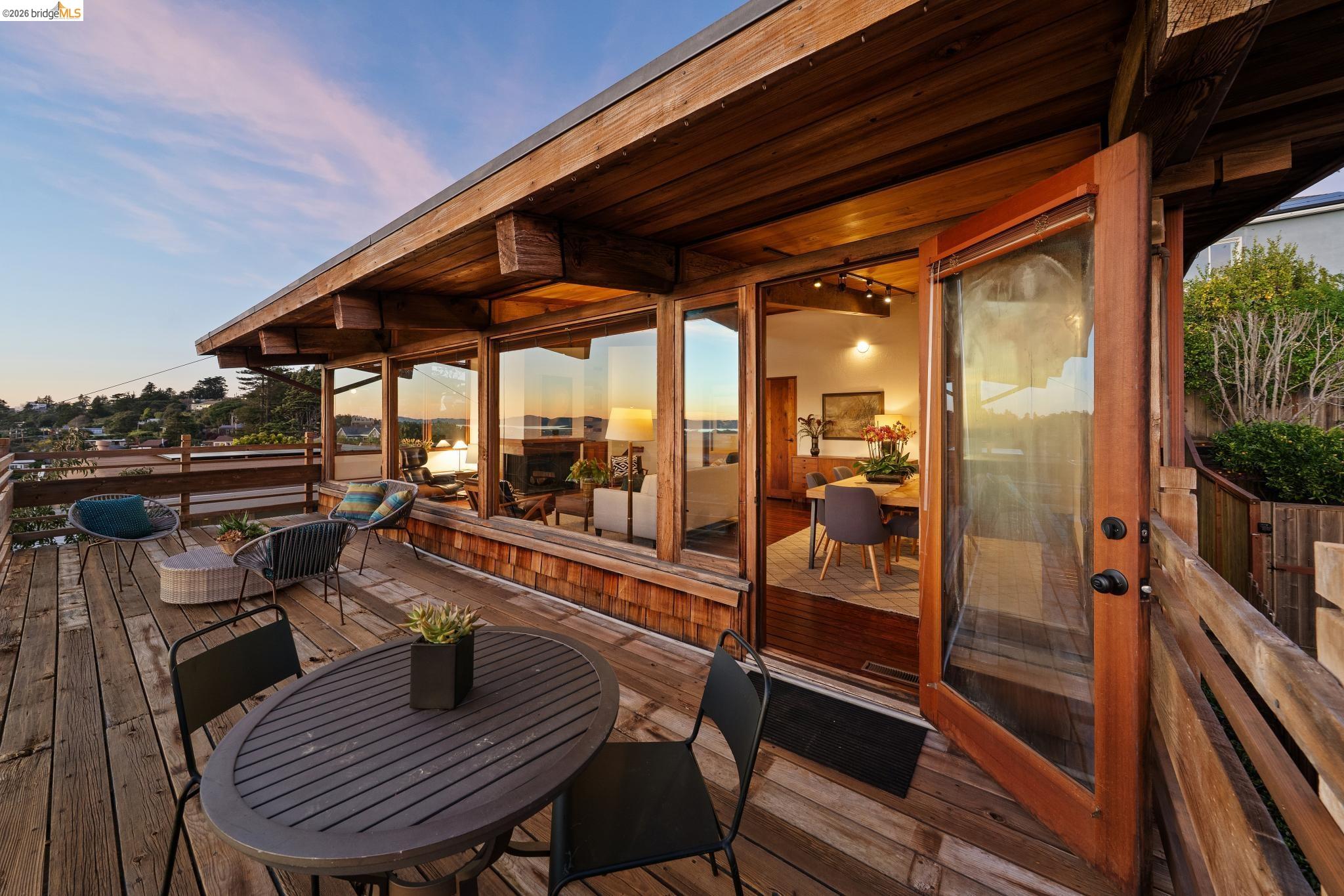 Detail Gallery Image 56 of 60 For 249 Trinity Ave, Kensington,  CA 94708 - 3 Beds | 2/1 Baths