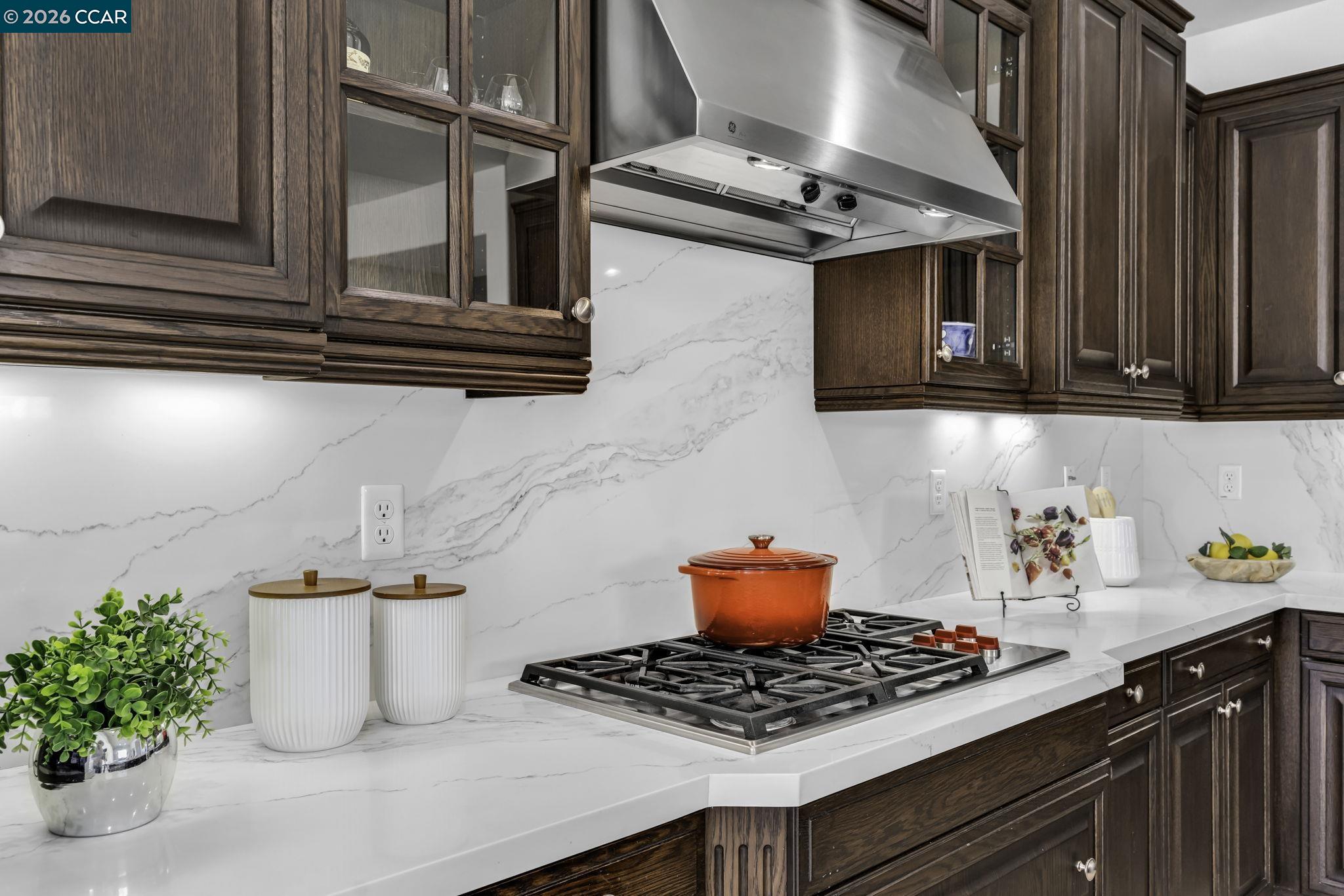 Detail Gallery Image 17 of 60 For 116 Spalding Ct, San Ramon,  CA 94582 - 5 Beds | 3 Baths